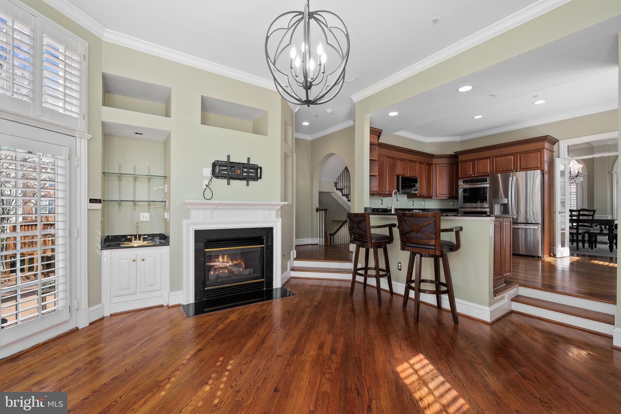 CAMERON STATION - Residential