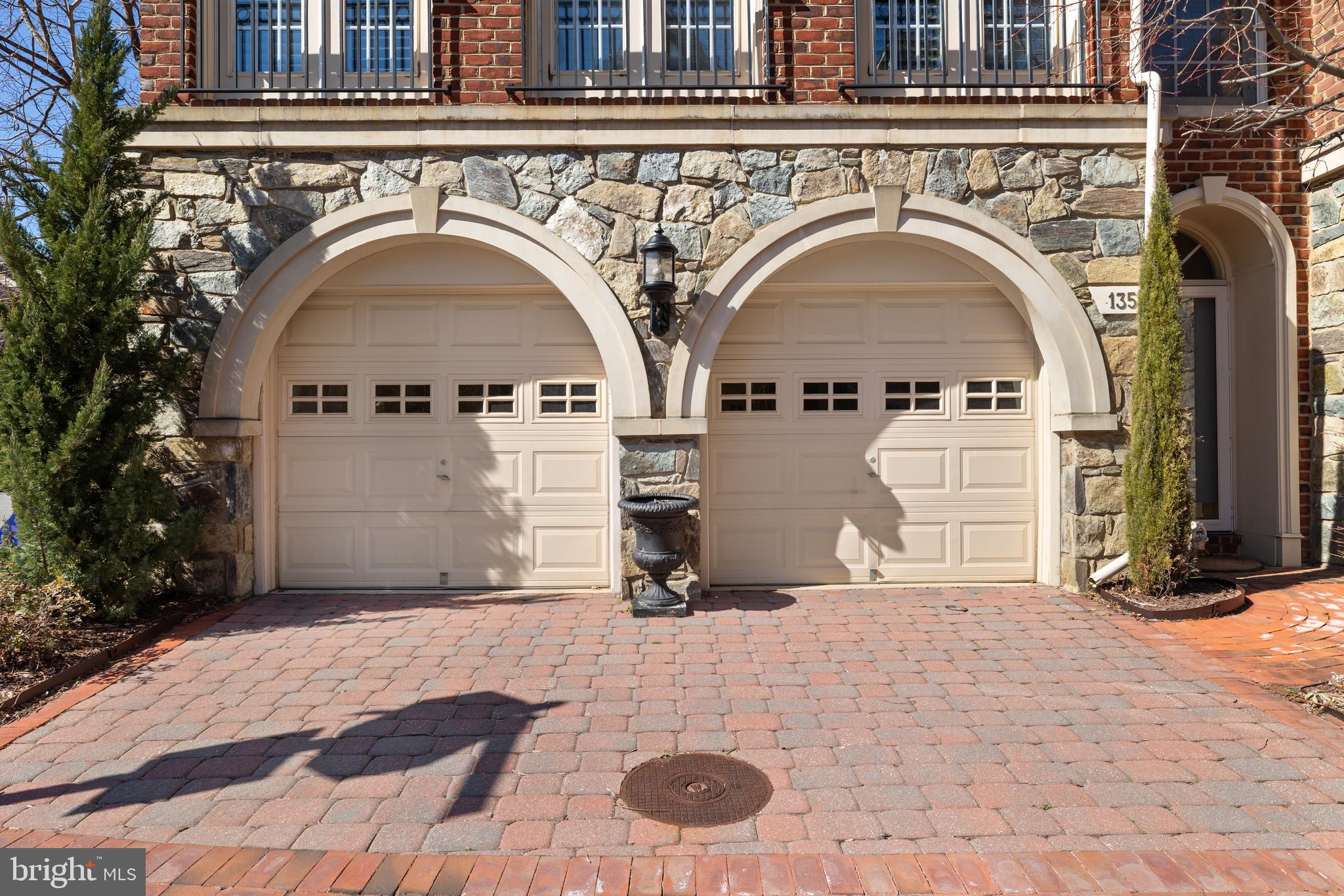 CAMERON STATION - Residential