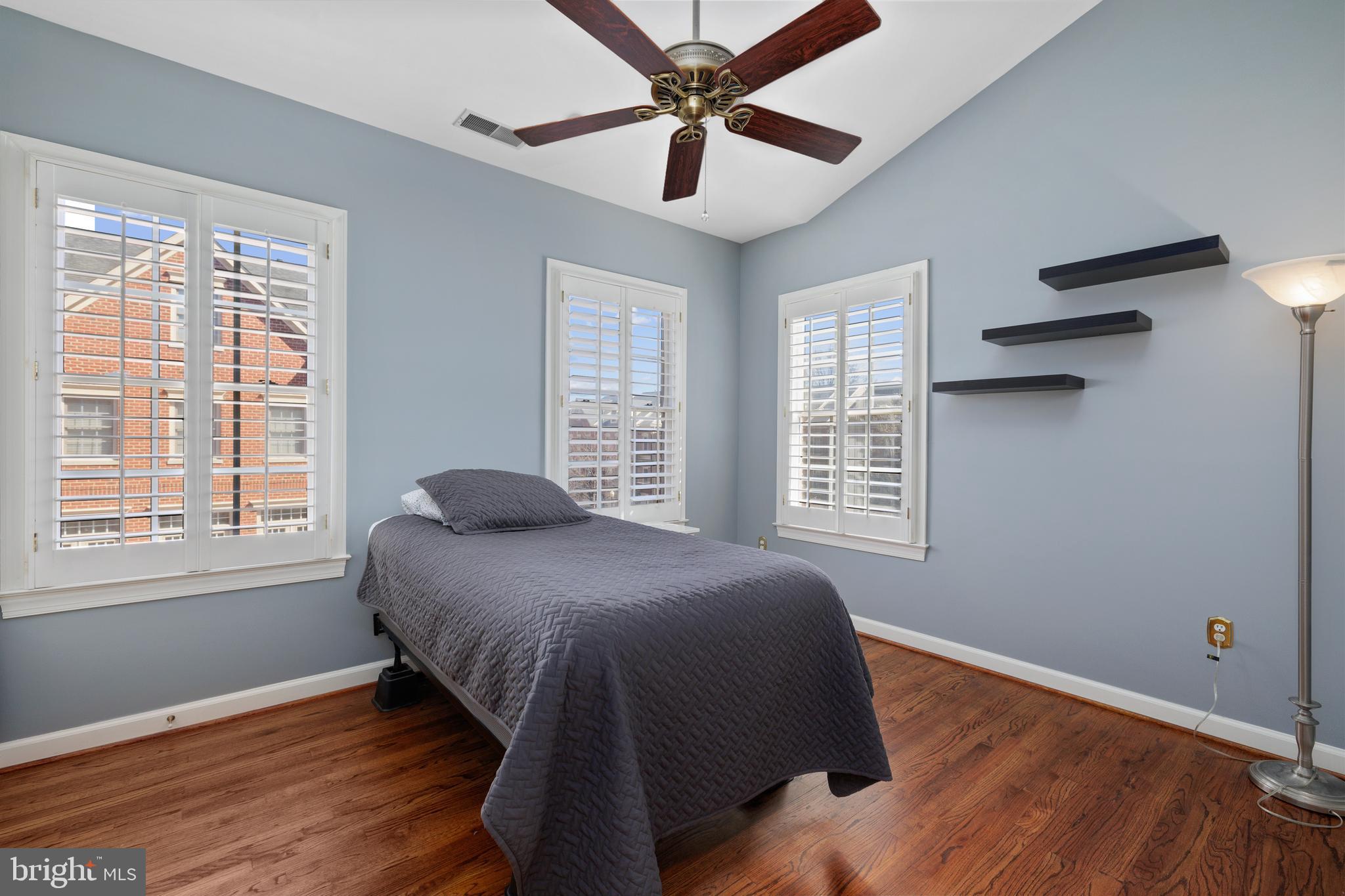 CAMERON STATION - Residential