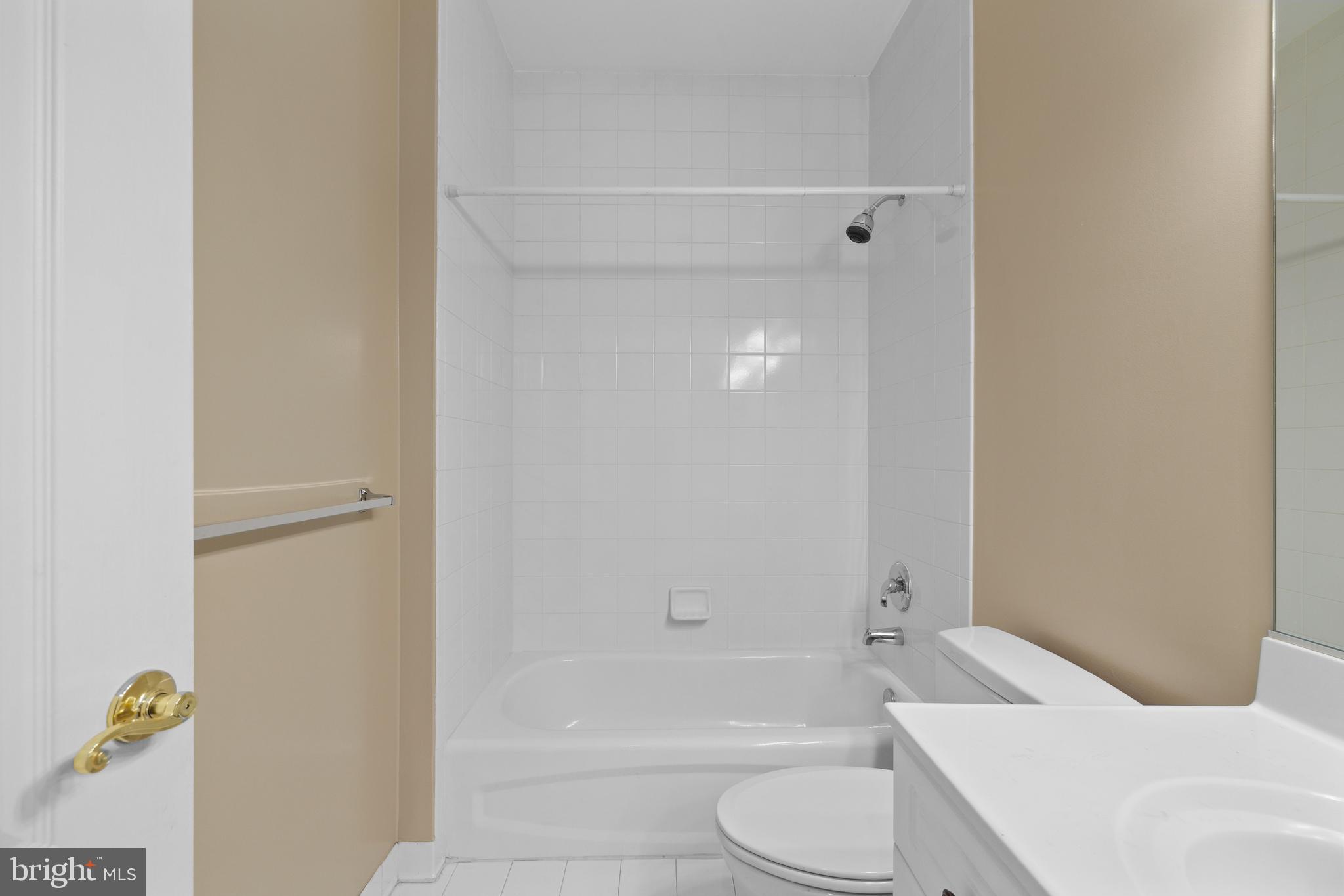 CAMERON STATION - Residential