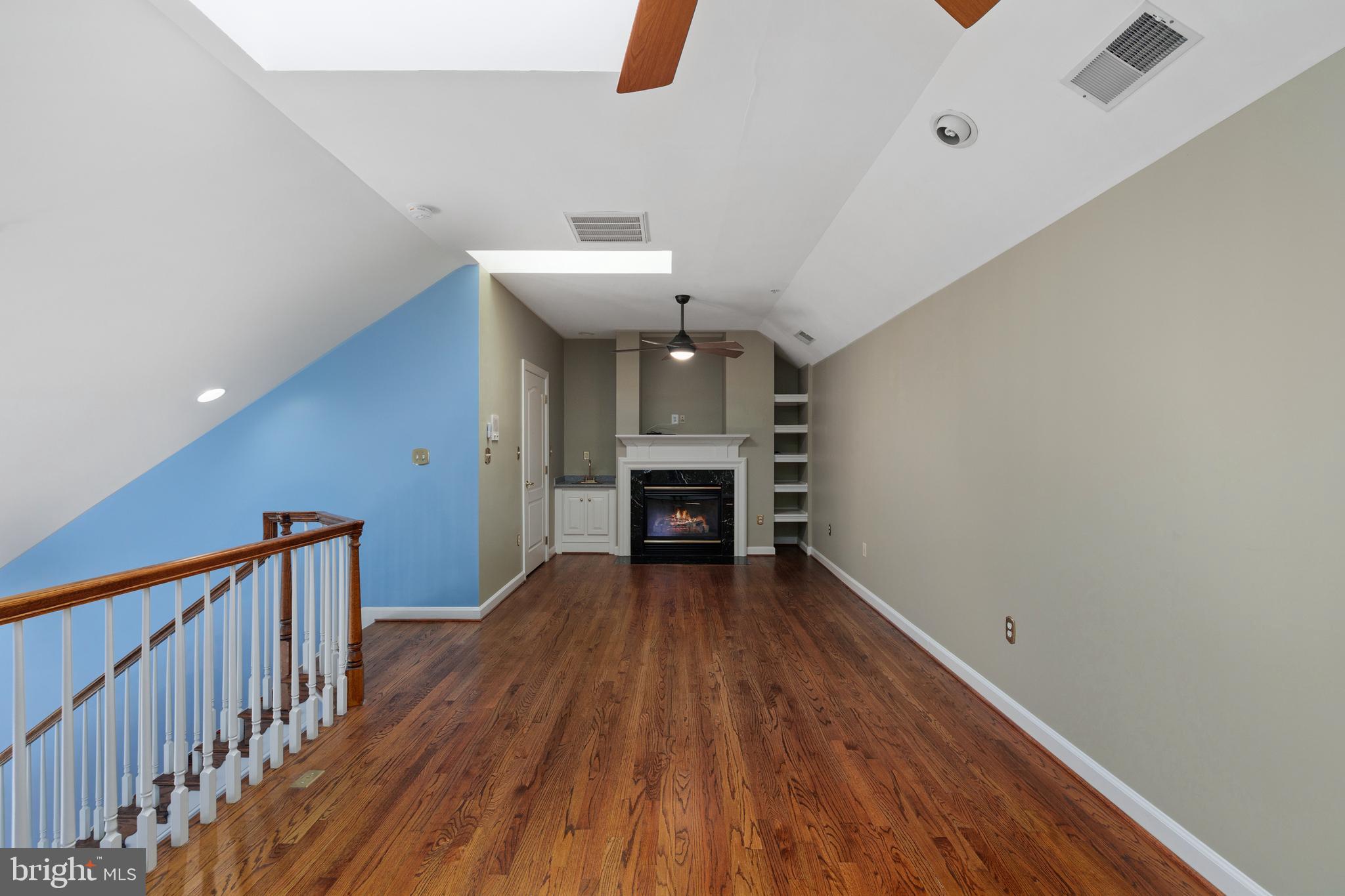 CAMERON STATION - Residential