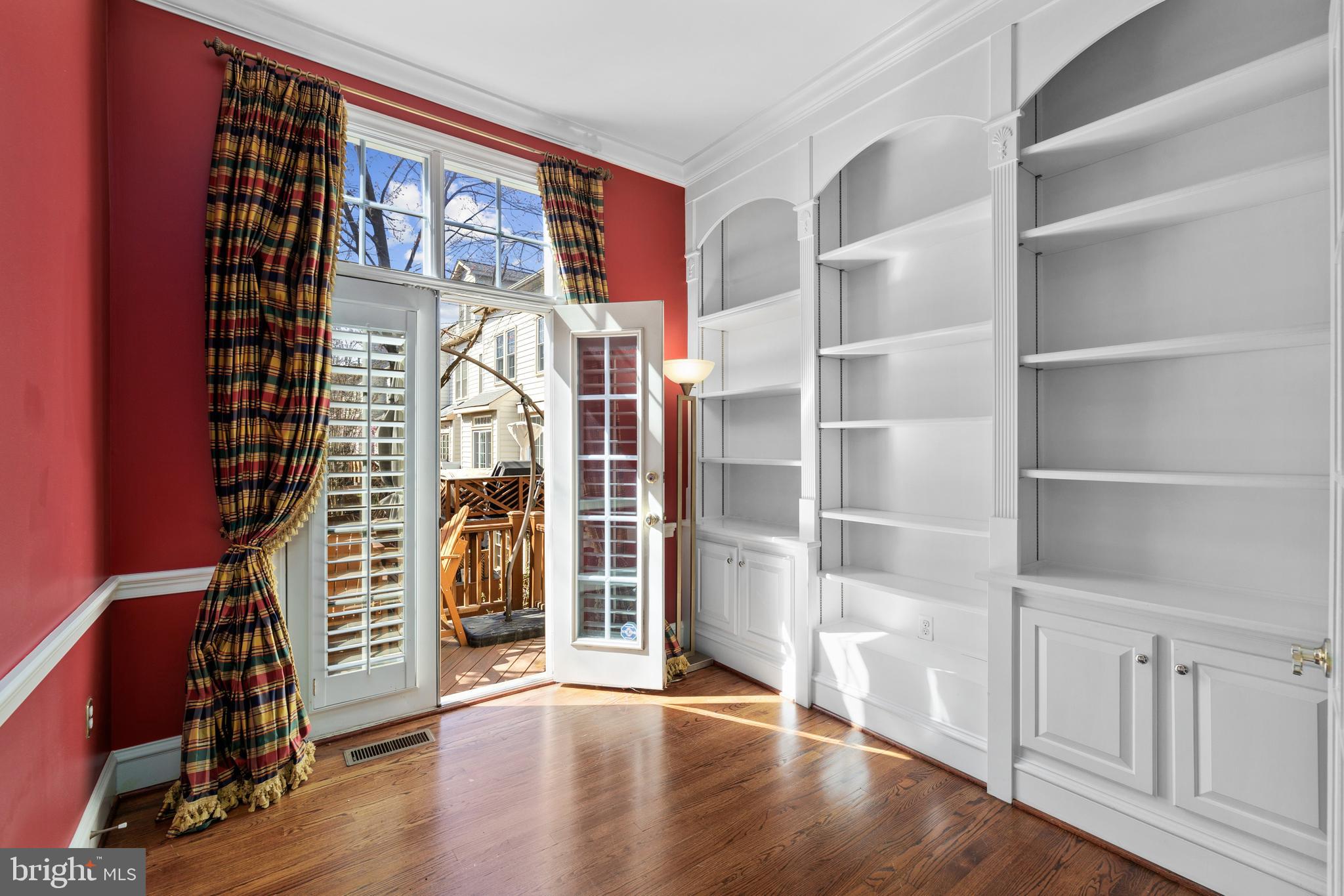 CAMERON STATION - Residential