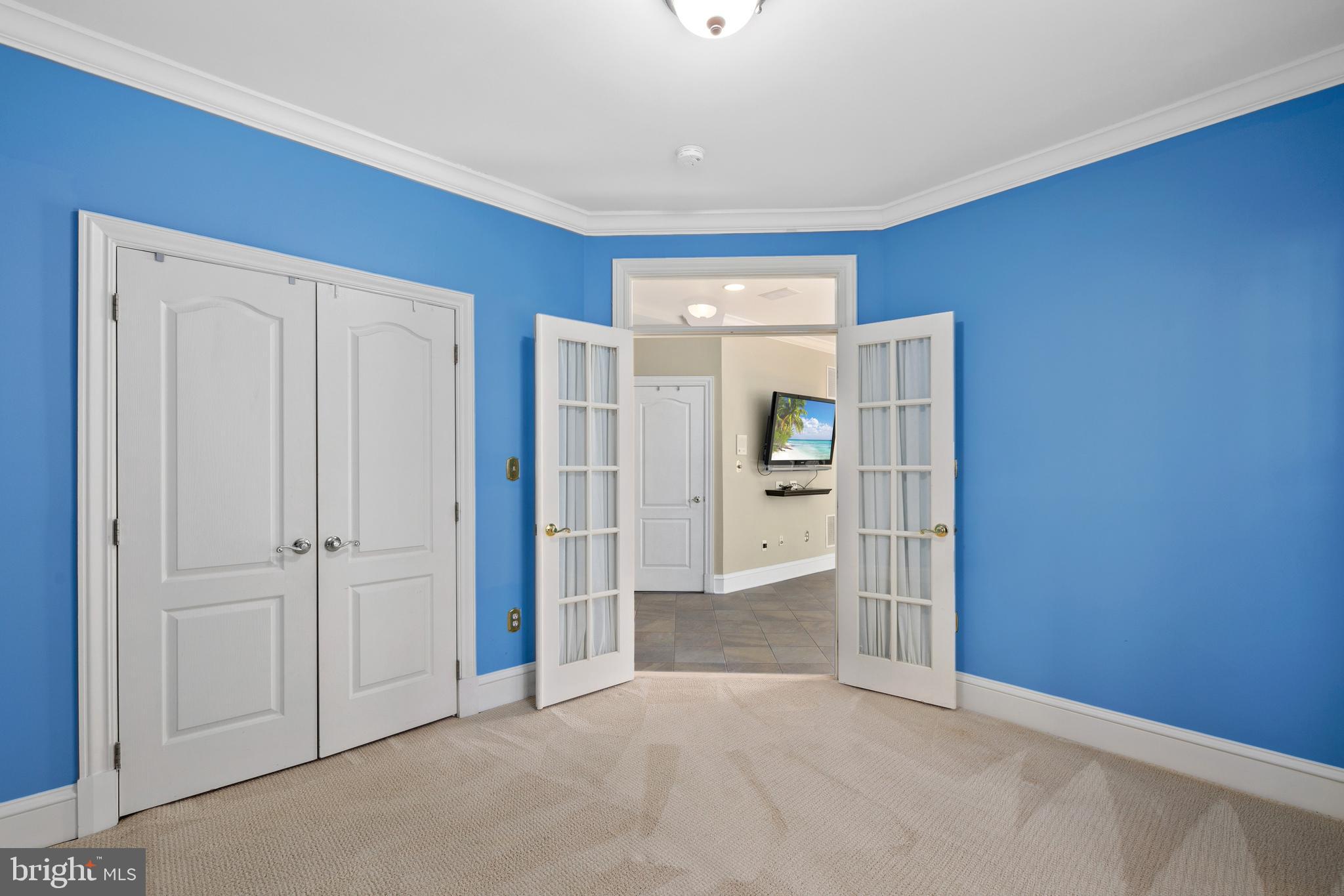 CAMERON STATION - Residential