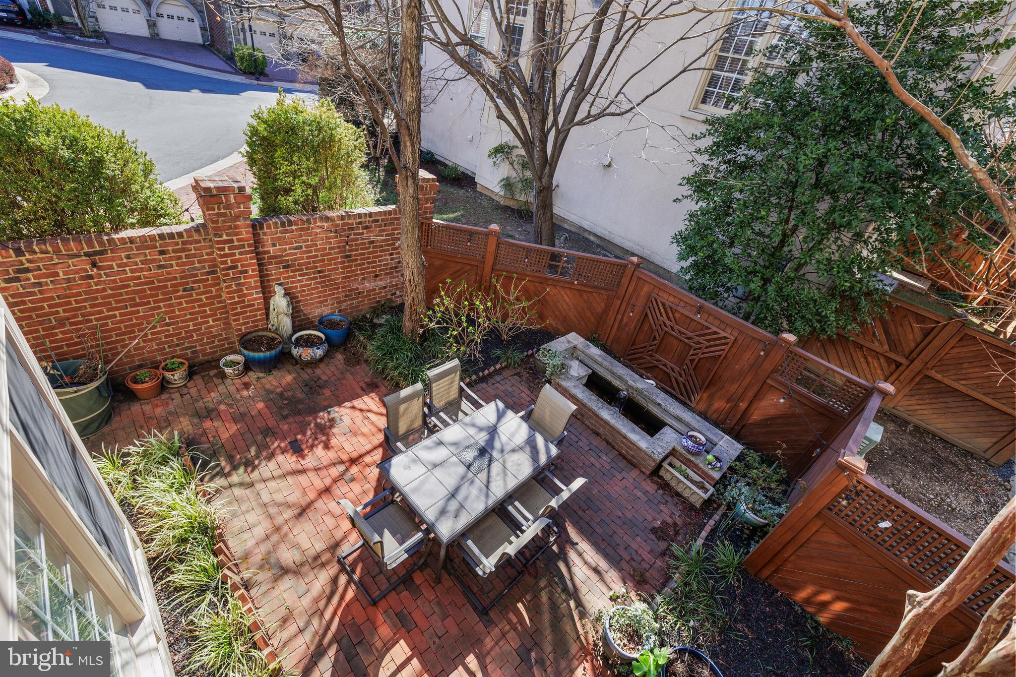 CAMERON STATION - Residential