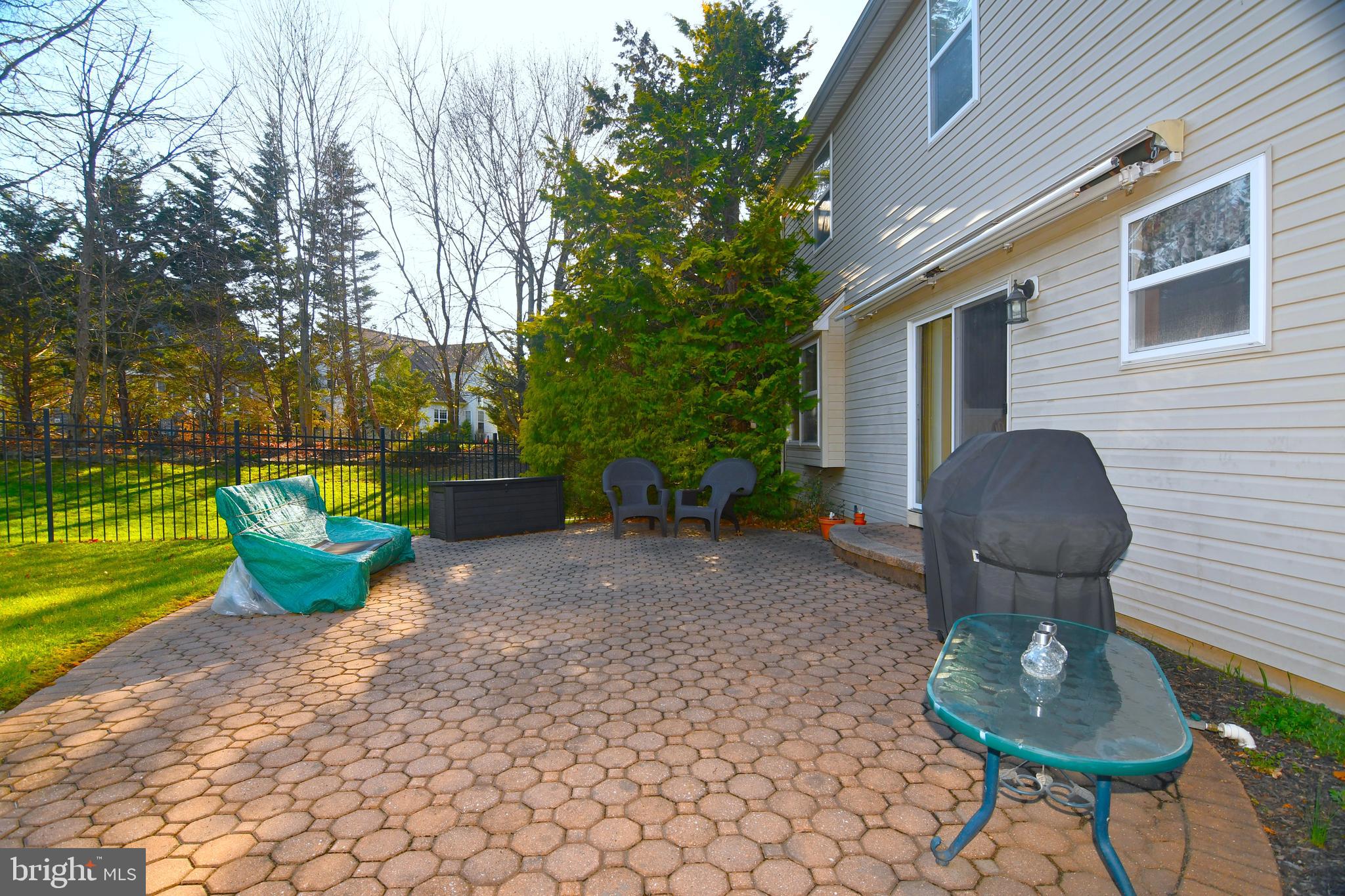 ARBOR RIDGE - Residential