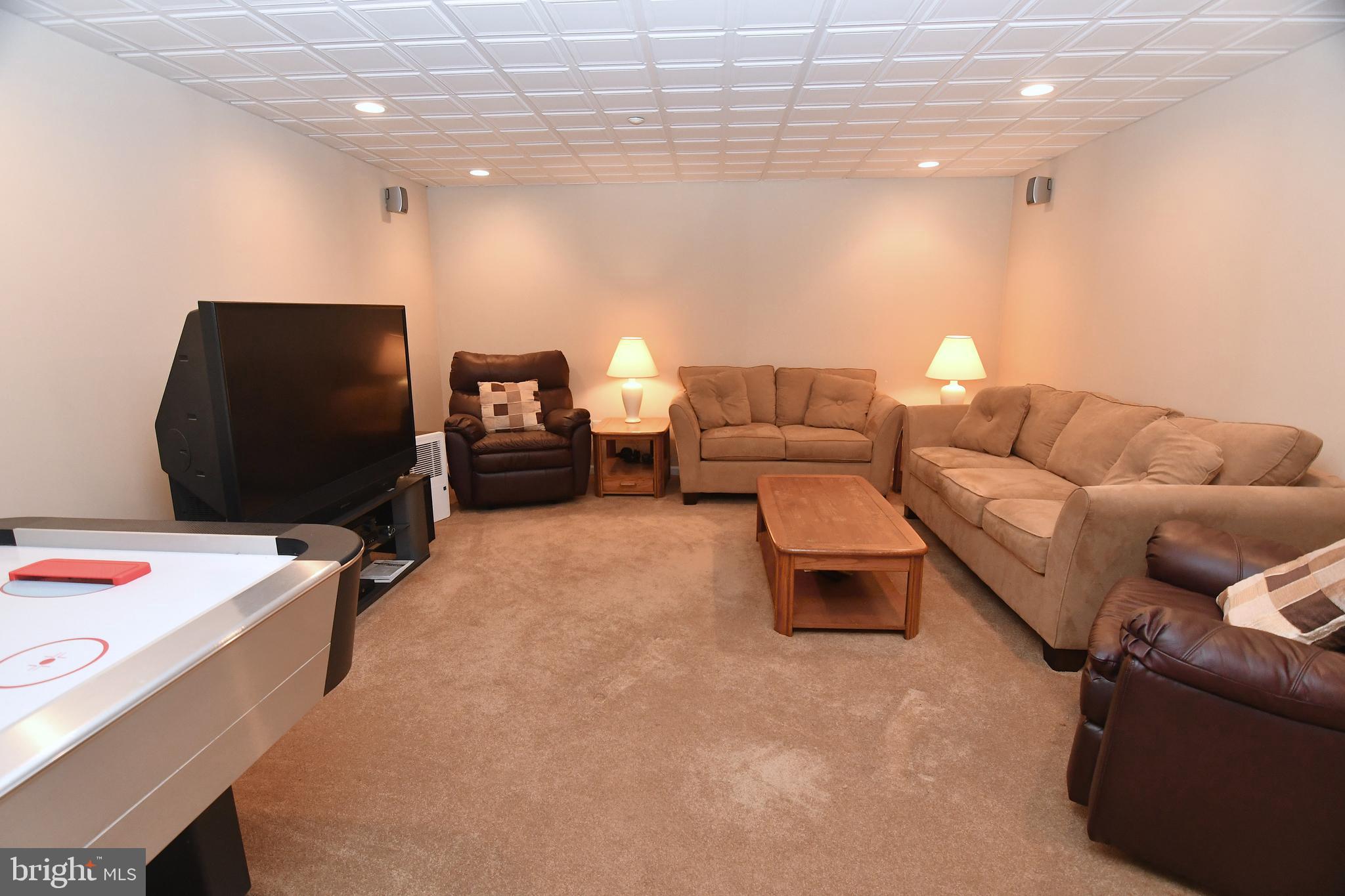 ARBOR RIDGE - Residential