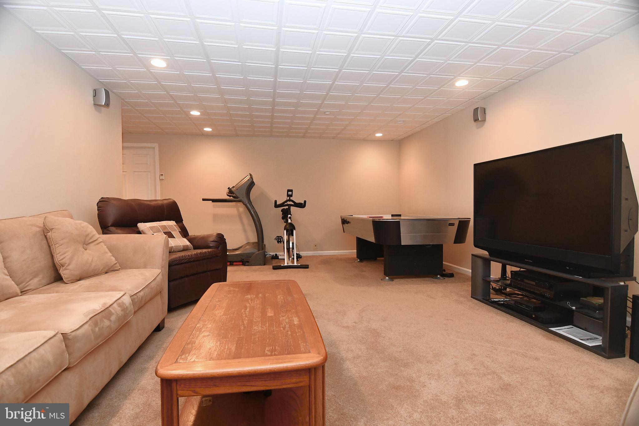 ARBOR RIDGE - Residential