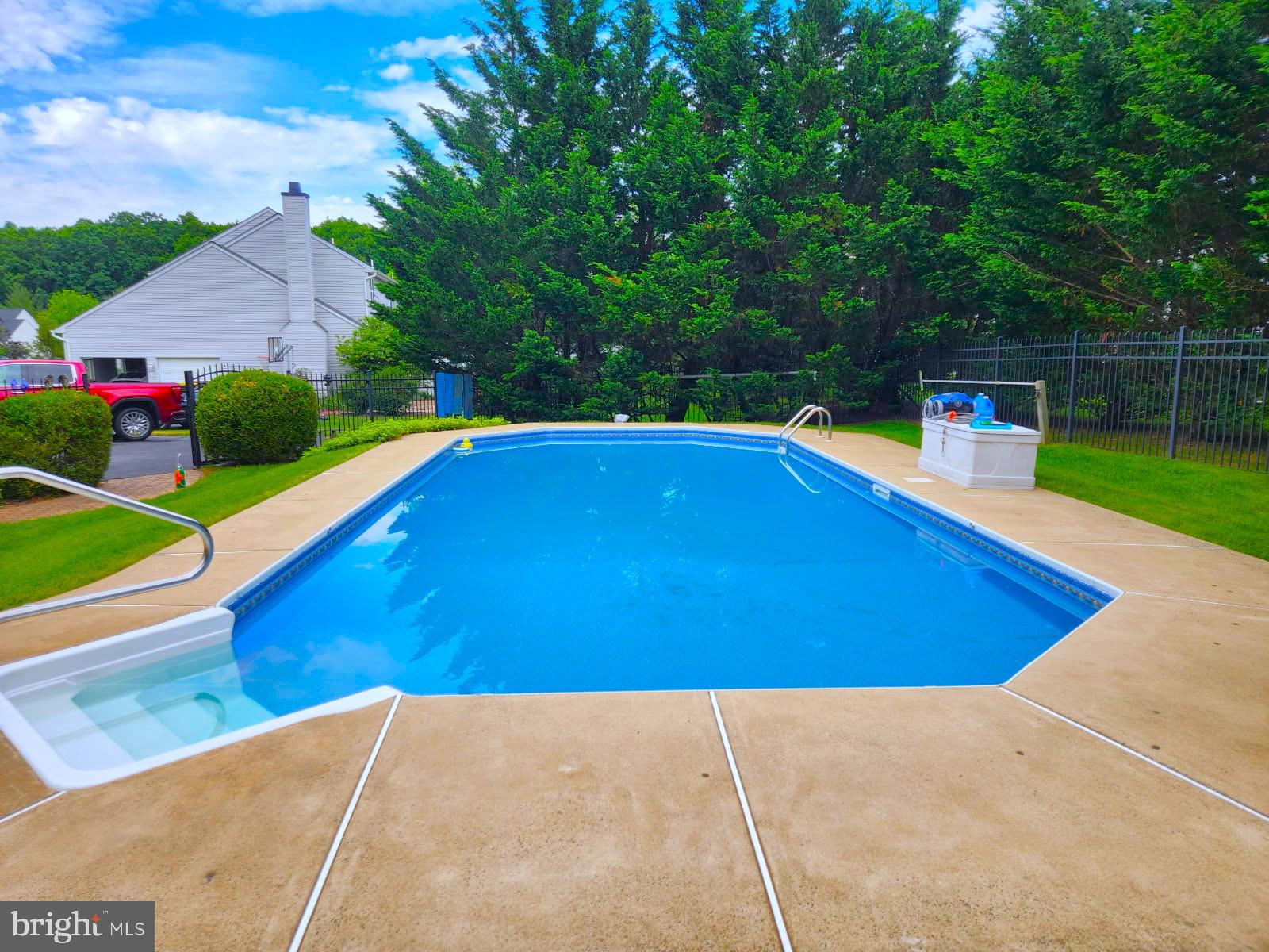 ARBOR RIDGE - Residential