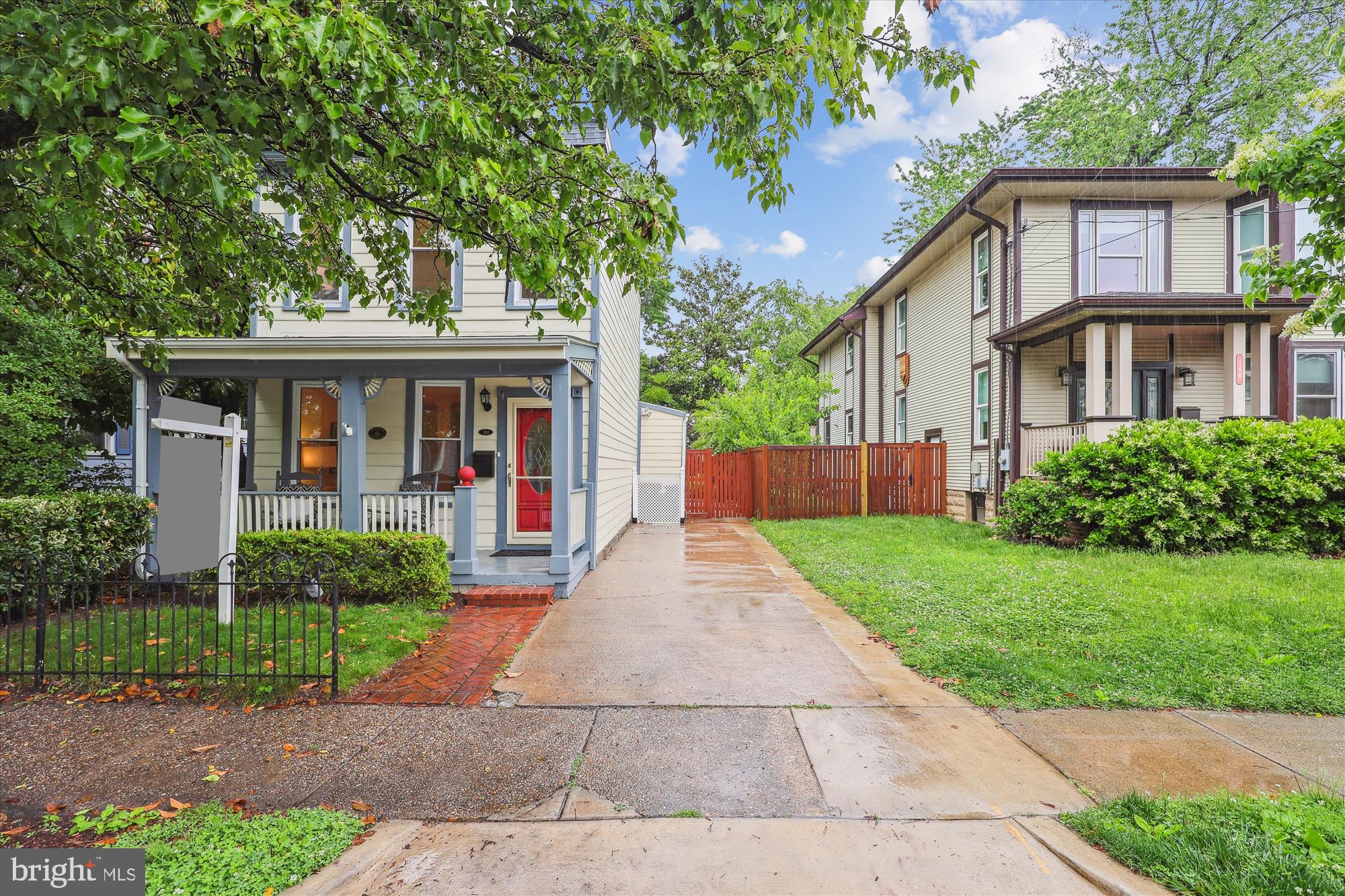 104 E OXFORD AVENUE