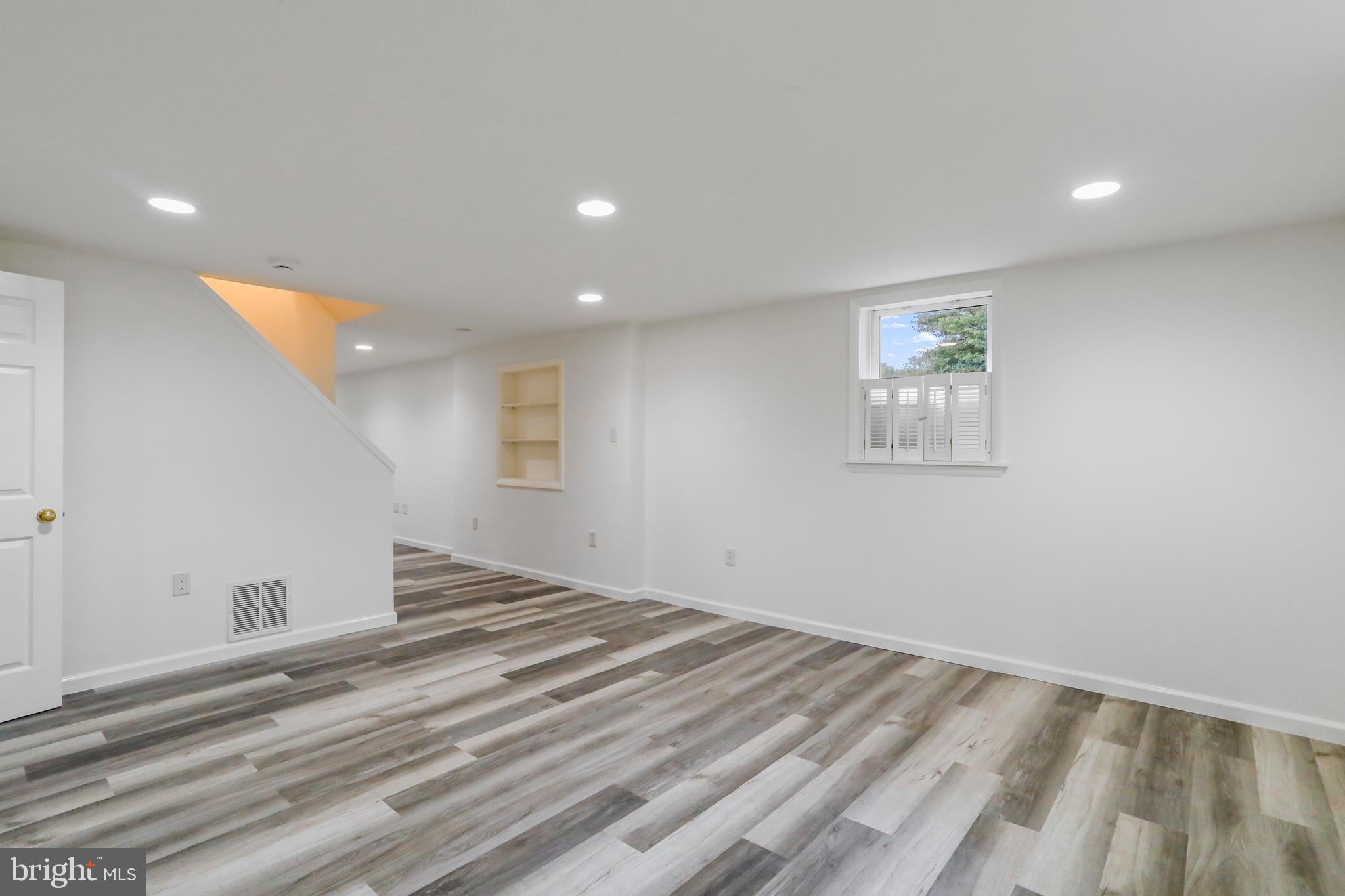 HAGERSTOWN - Residential