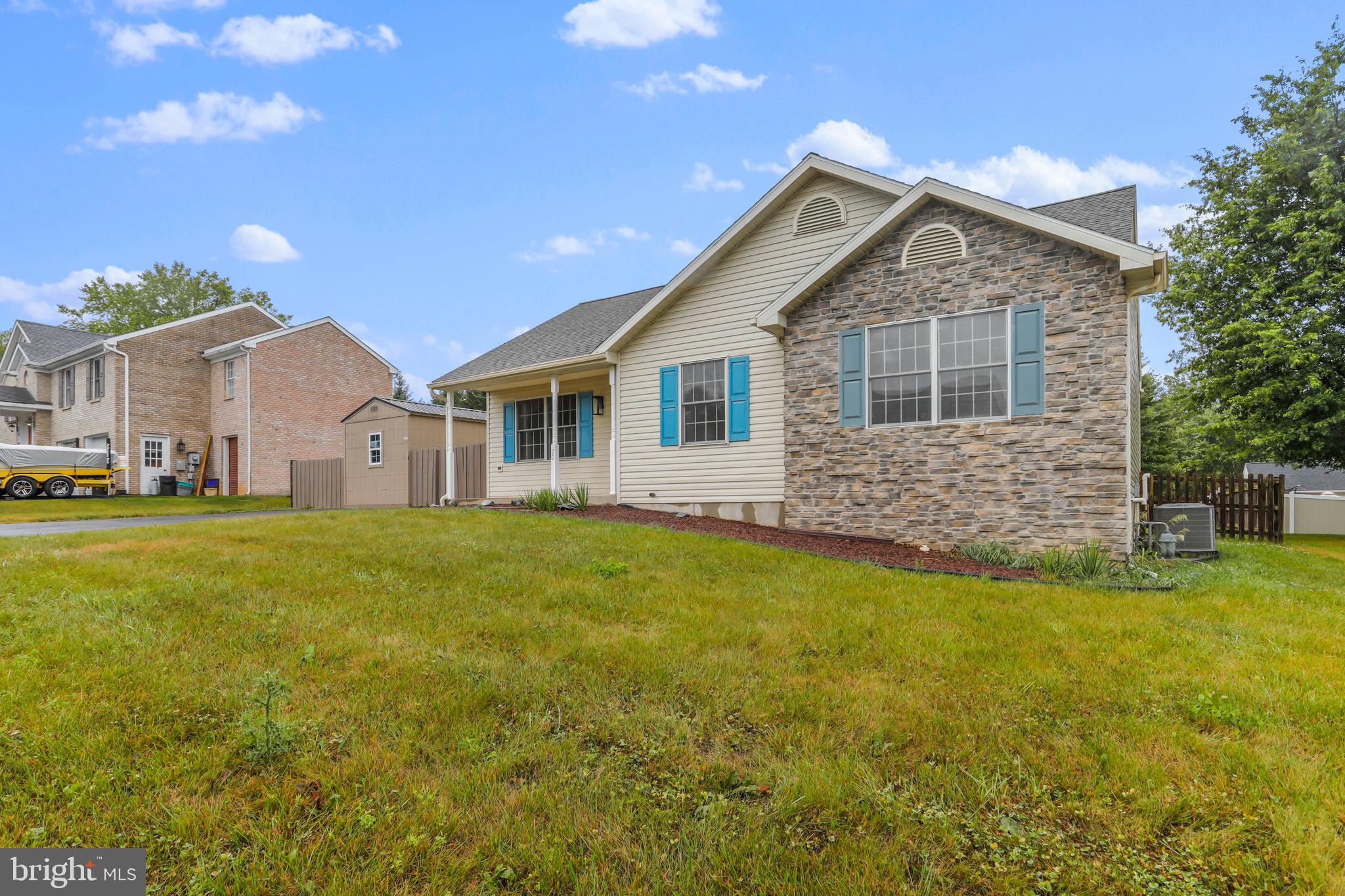 HAGERSTOWN - Residential