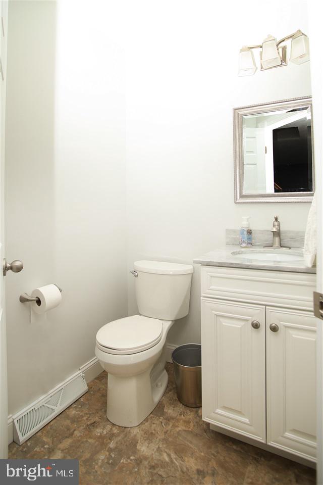 ALLWOOD MANOR - Residential