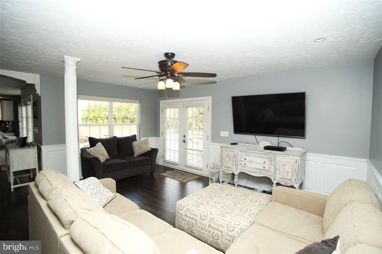 ALLWOOD MANOR - Residential
