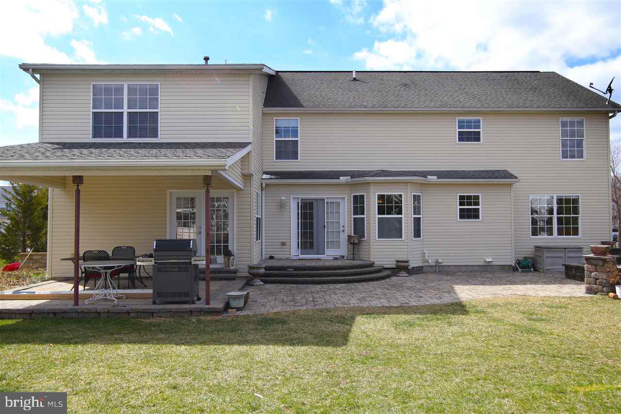 ALLWOOD MANOR - Residential