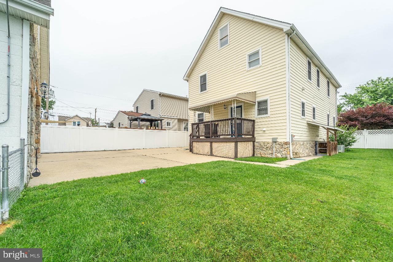 MOUNT HOLLY TERRACE - Residential