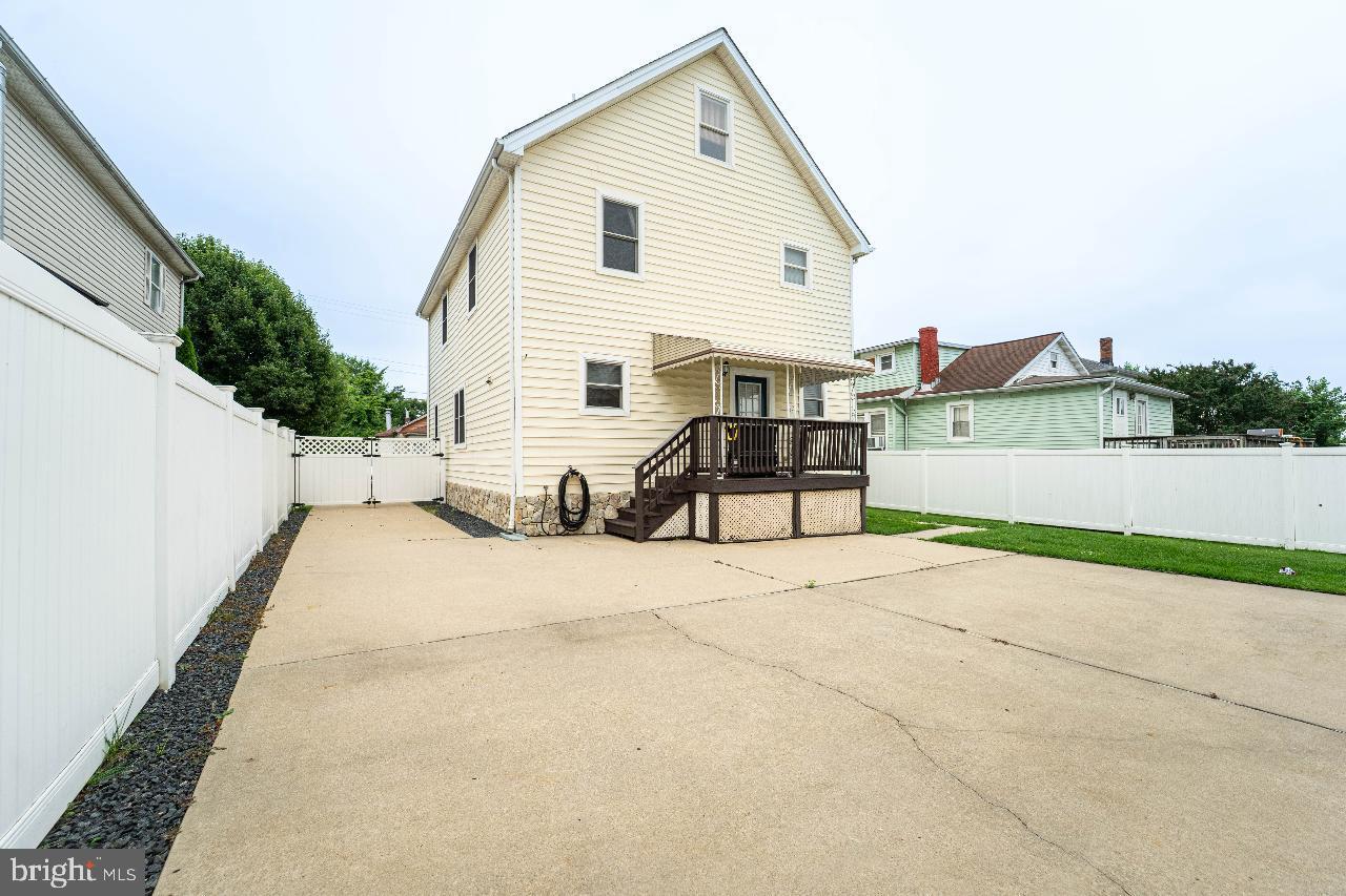 MOUNT HOLLY TERRACE - Residential