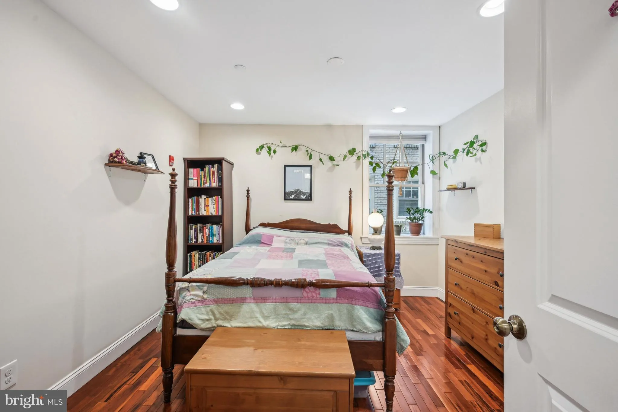 Philadelphia, Pennsylvania 19143, United States, 3 Bedrooms Bedrooms, ,2 BathroomsBathrooms,Residential,Active,84045