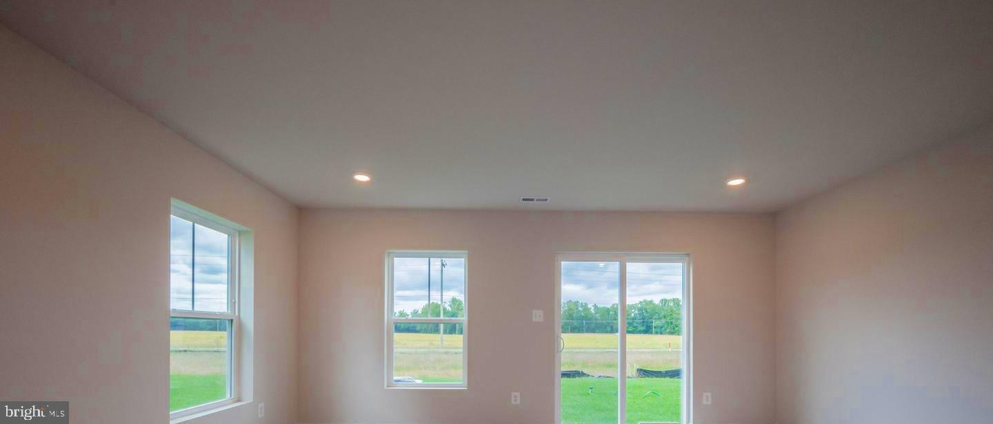 PLANTATION LAKES - Residential