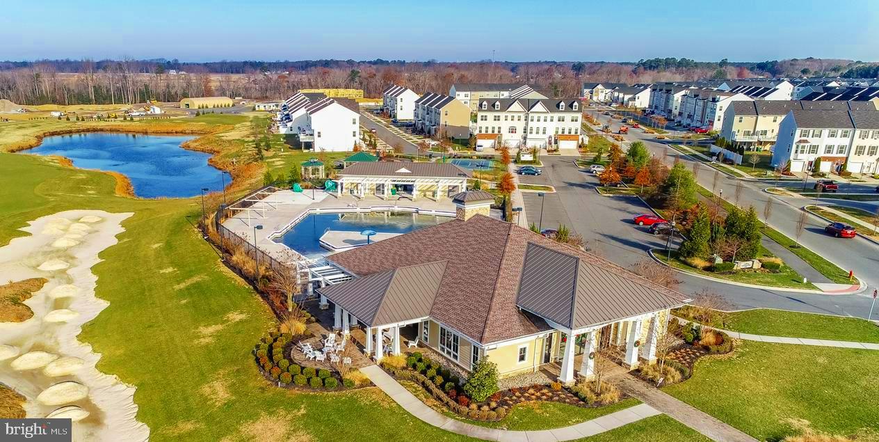 PLANTATION LAKES - Residential