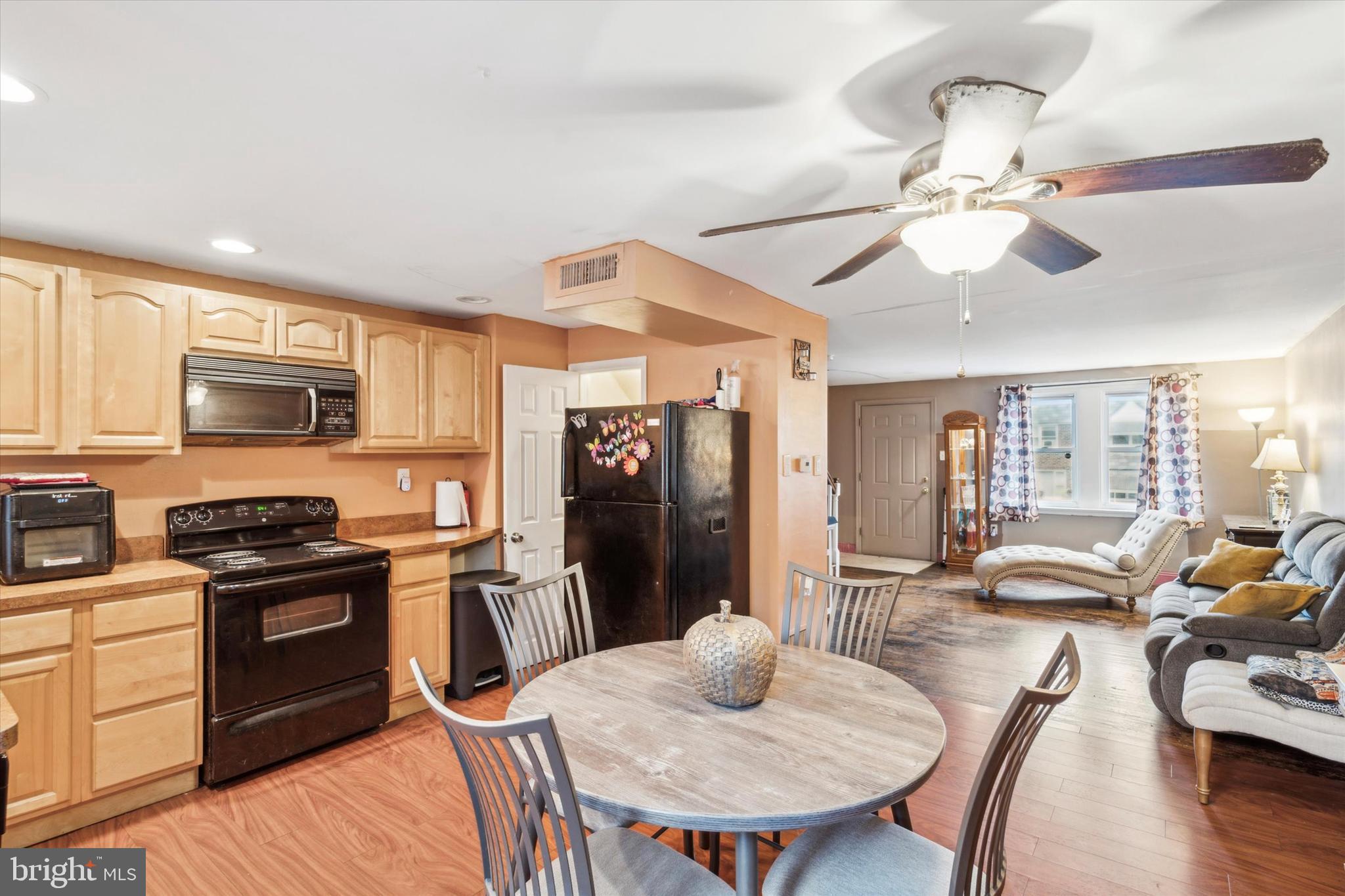 MAYFAIR - Residential