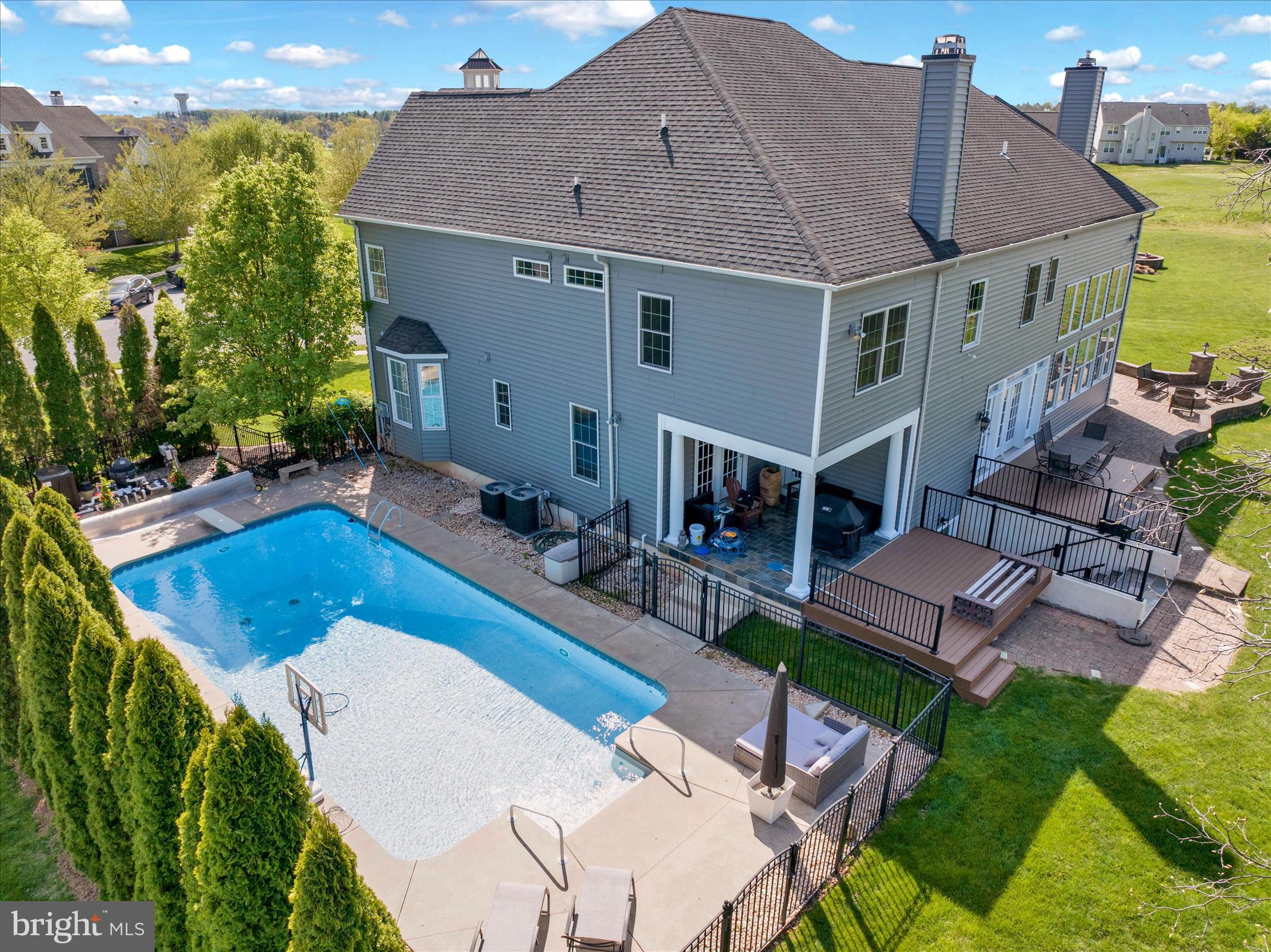 LEDERACH GOLF FAIRWY - Residential