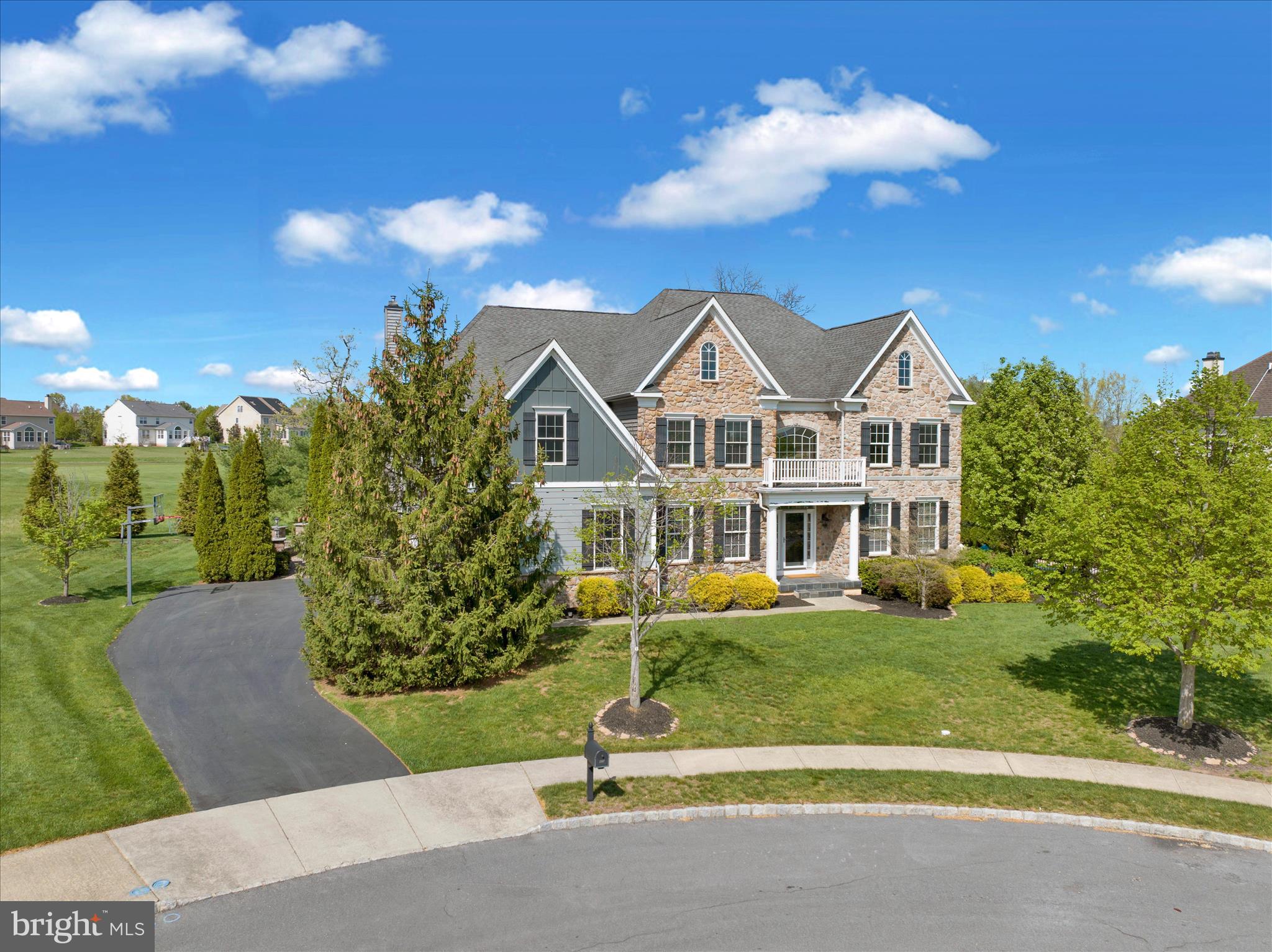 LEDERACH GOLF FAIRWY - Residential