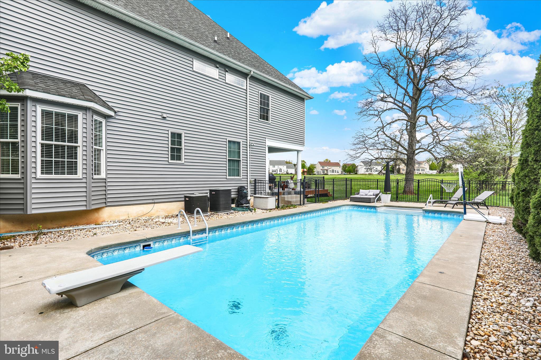 LEDERACH GOLF FAIRWY - Residential