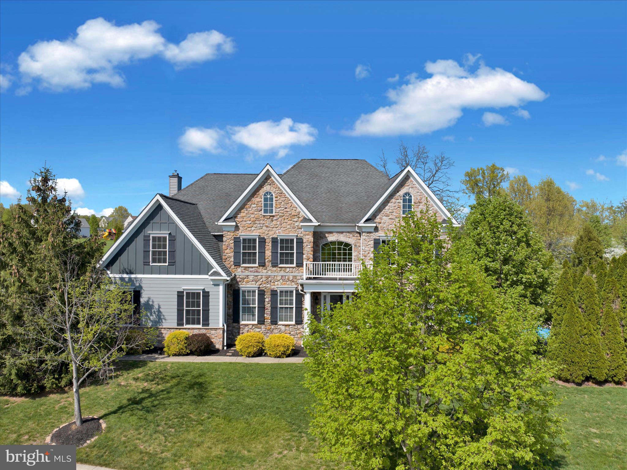 LEDERACH GOLF FAIRWY - Residential