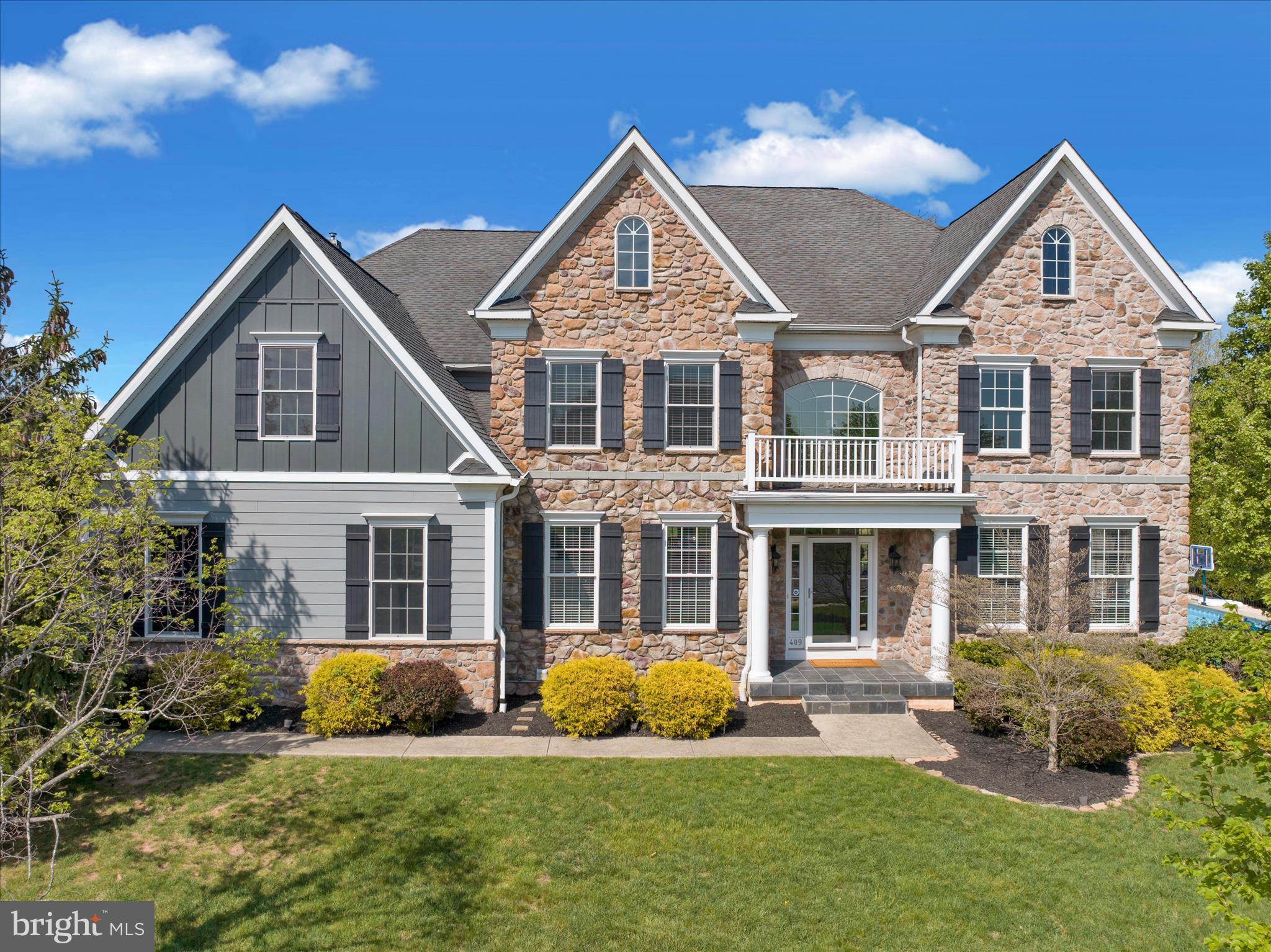 LEDERACH GOLF FAIRWY - Residential