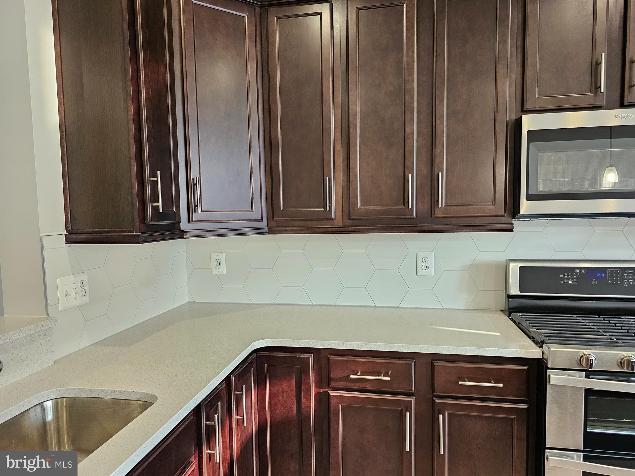 VILLAGES OF URBANA - Residential Lease