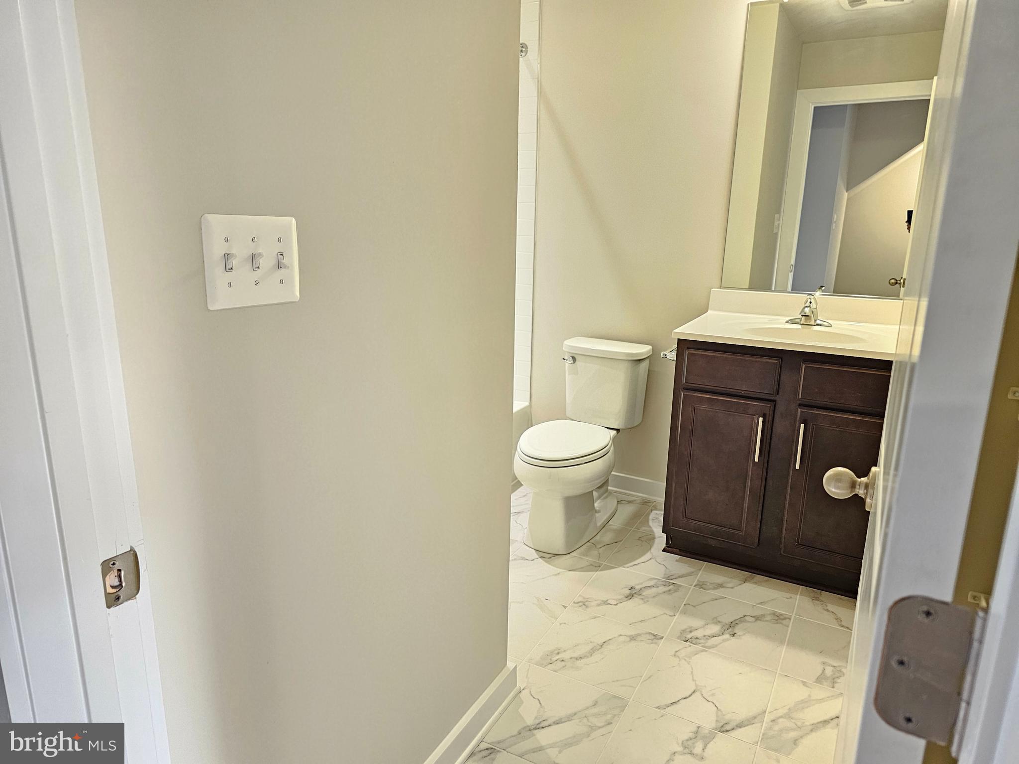 VILLAGES OF URBANA - Residential Lease