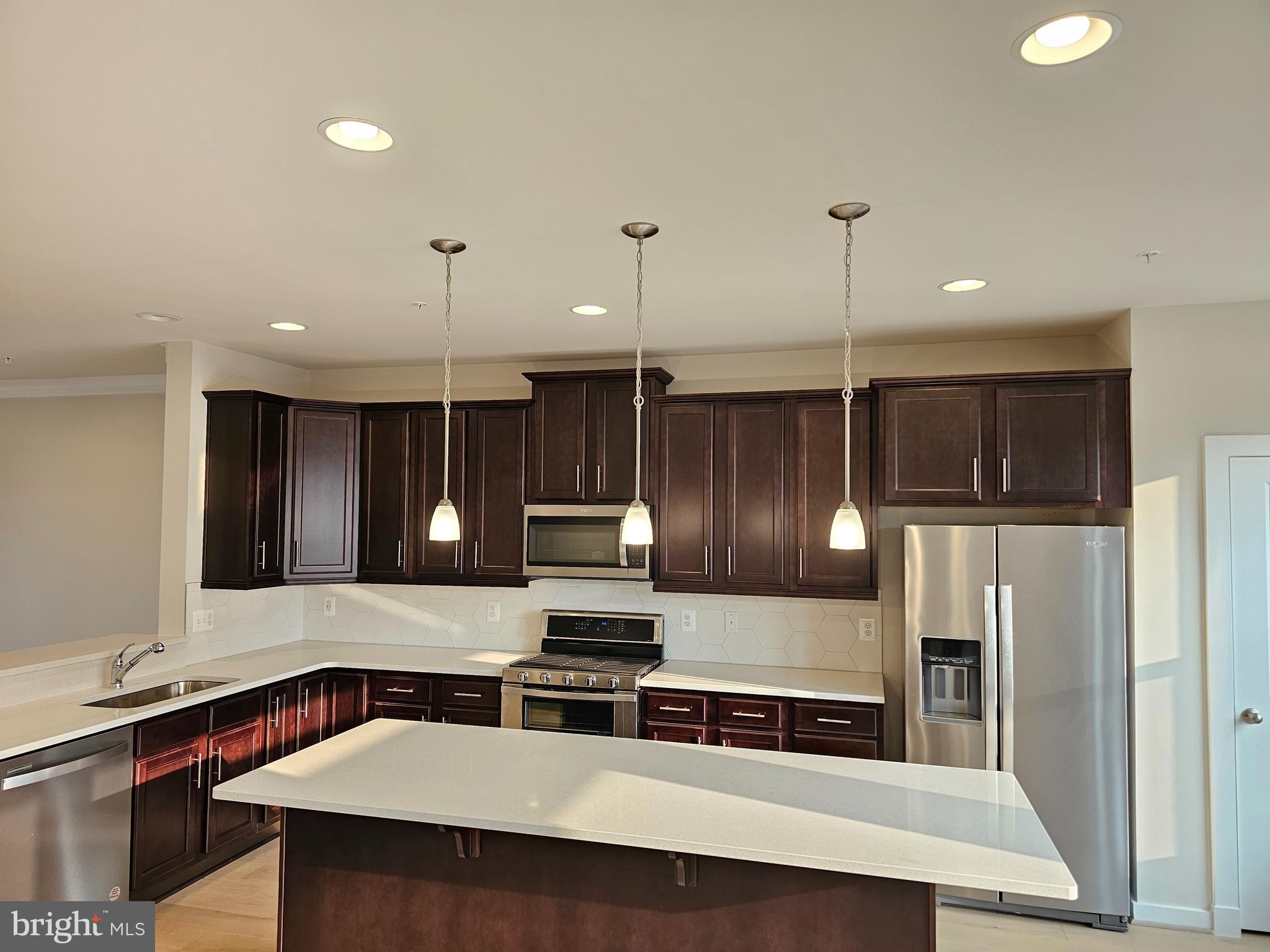 VILLAGES OF URBANA - Residential Lease