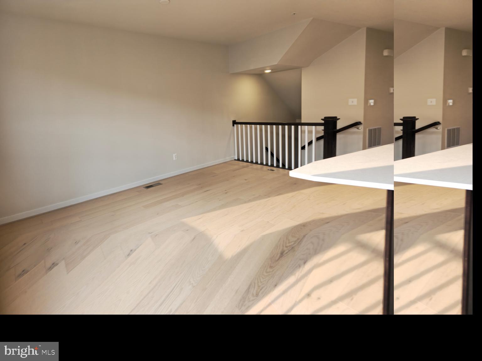 VILLAGES OF URBANA - Residential Lease