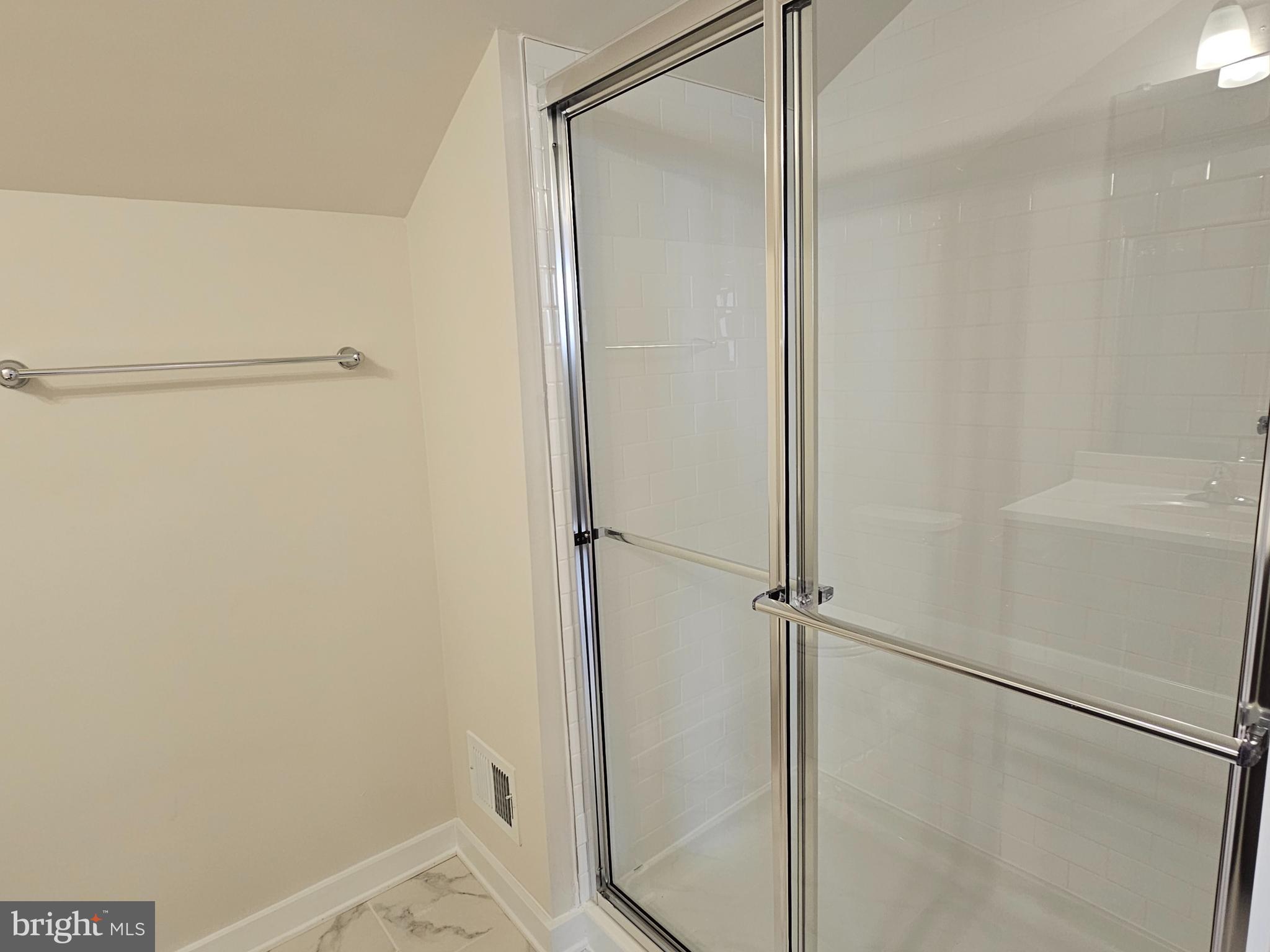 VILLAGES OF URBANA - Residential Lease