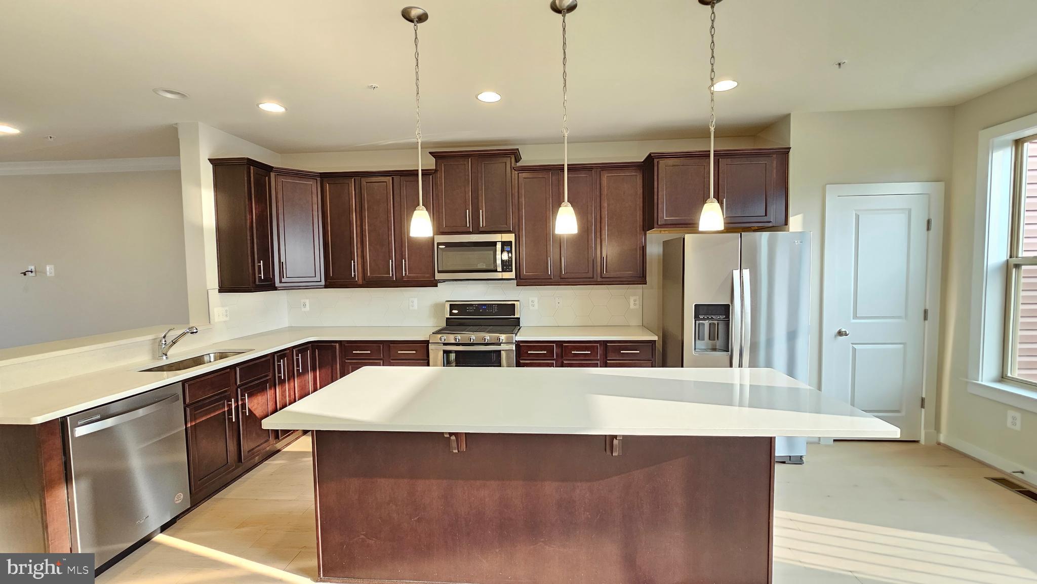 VILLAGES OF URBANA - Residential Lease