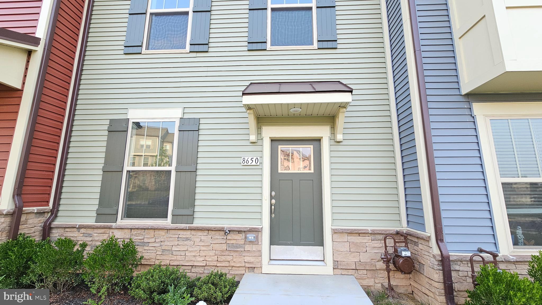 VILLAGES OF URBANA - Residential Lease