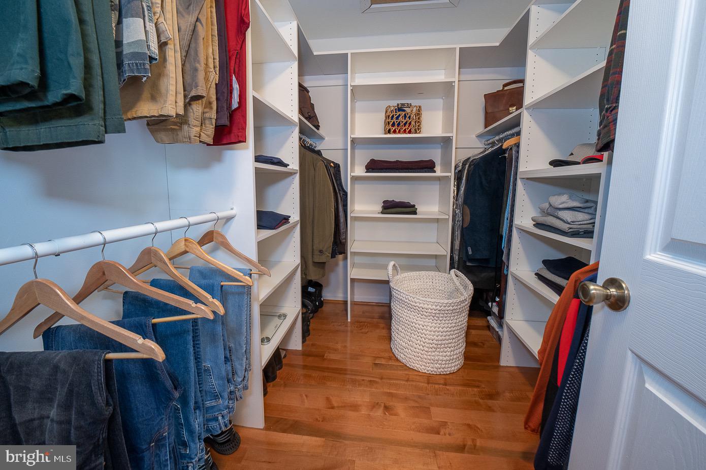 RADNOR CHASE - Residential