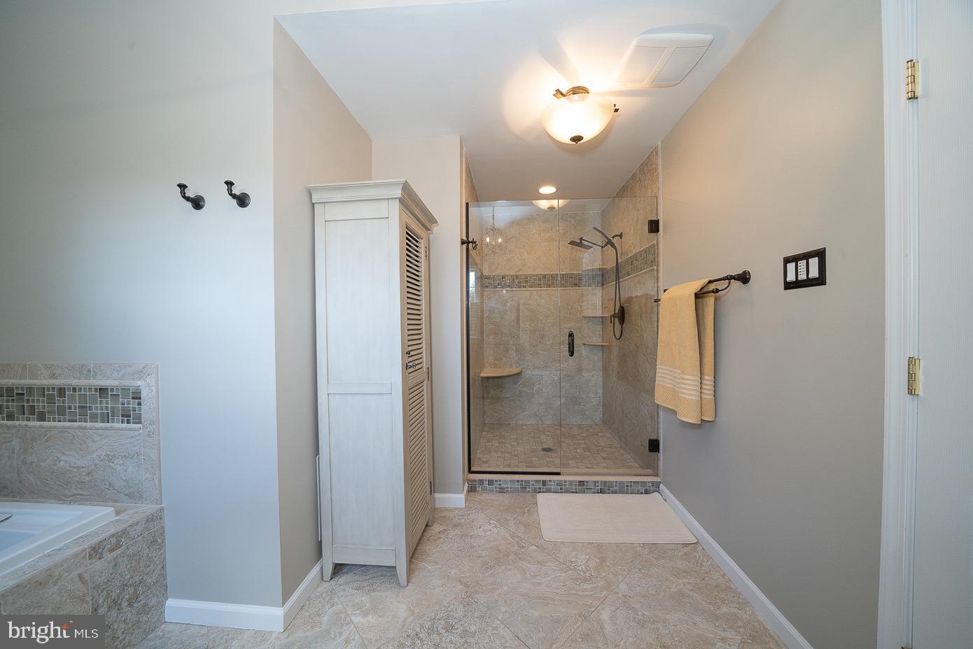 RADNOR CHASE - Residential