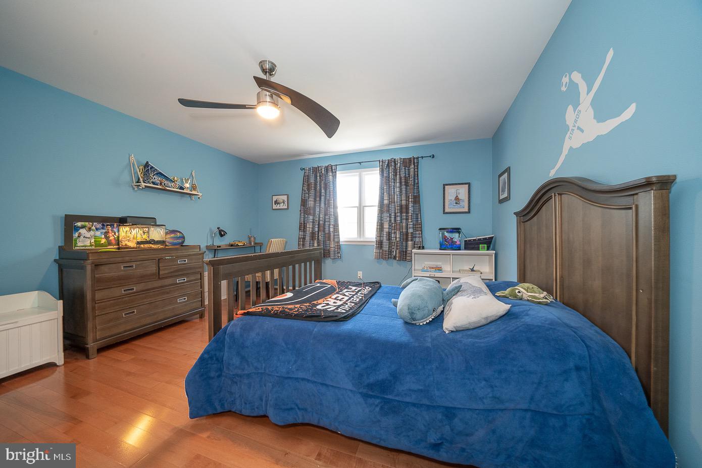 RADNOR CHASE - Residential