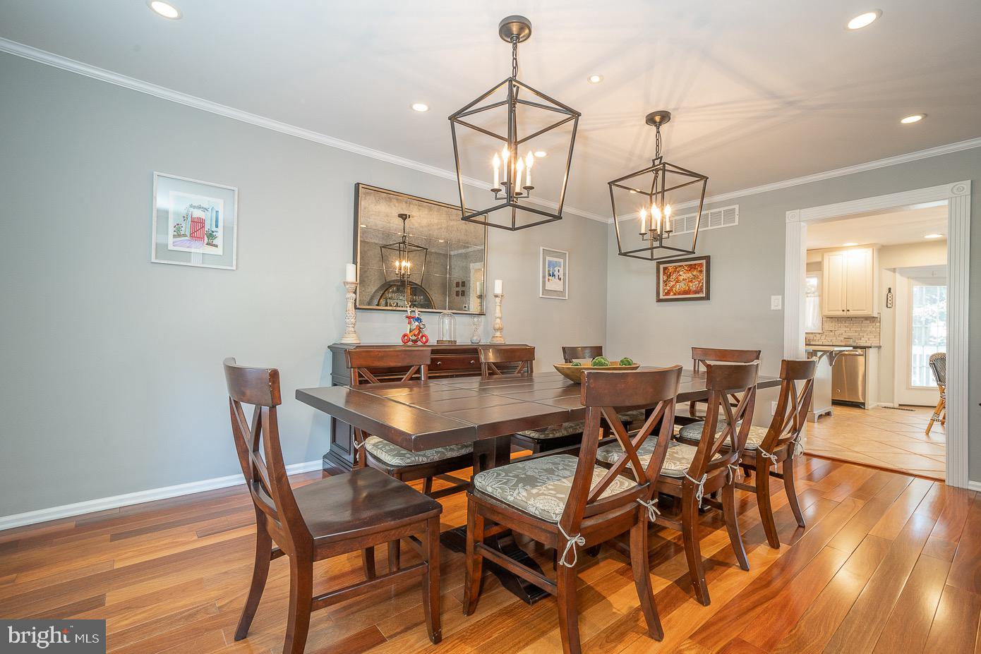 RADNOR CHASE - Residential