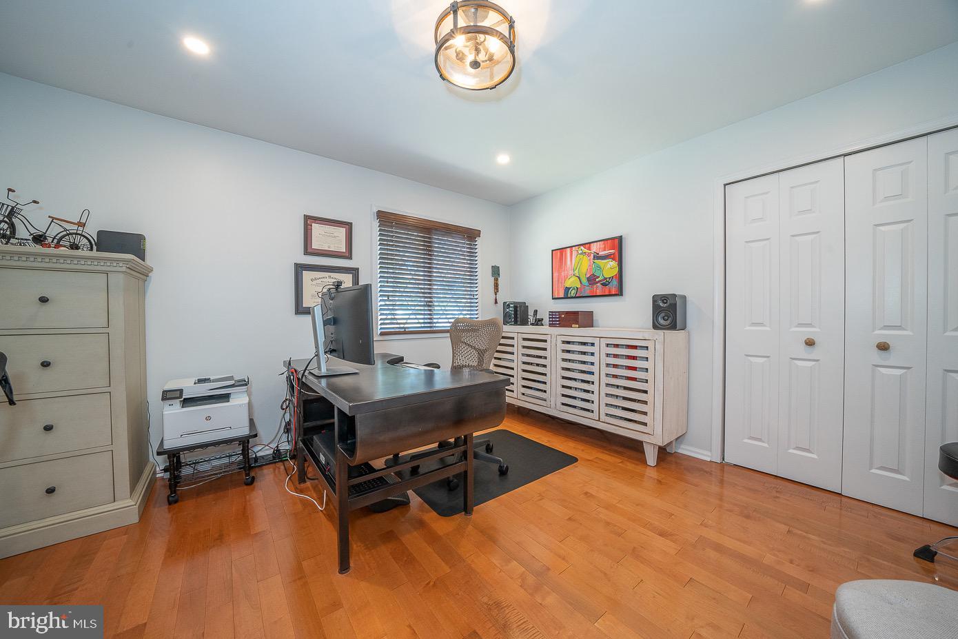 RADNOR CHASE - Residential