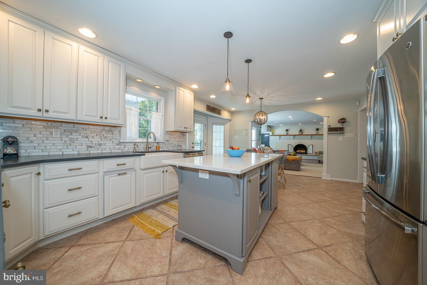 RADNOR CHASE - Residential