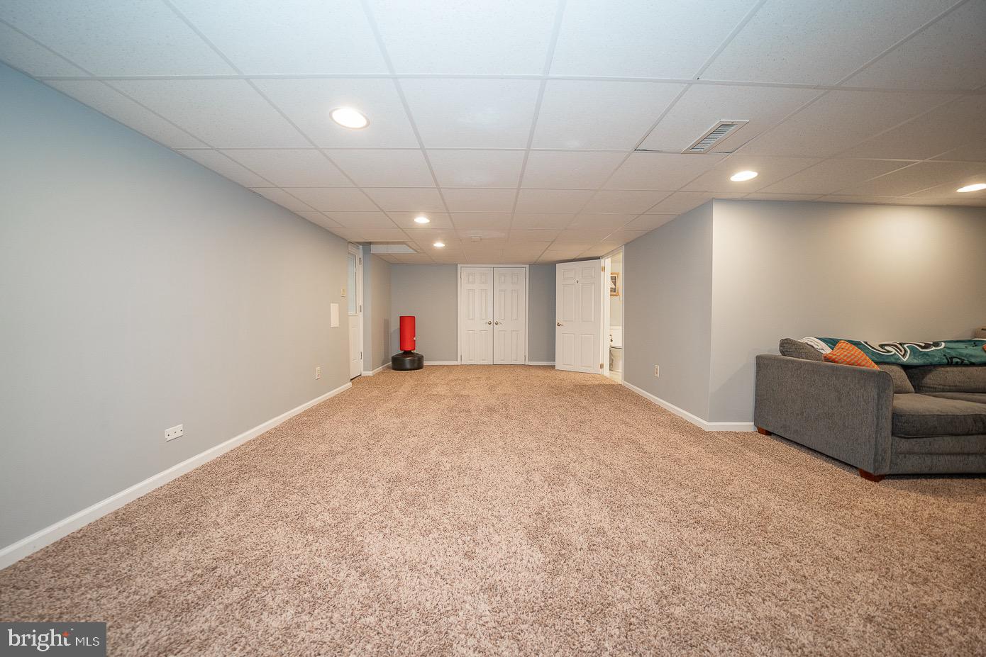 RADNOR CHASE - Residential