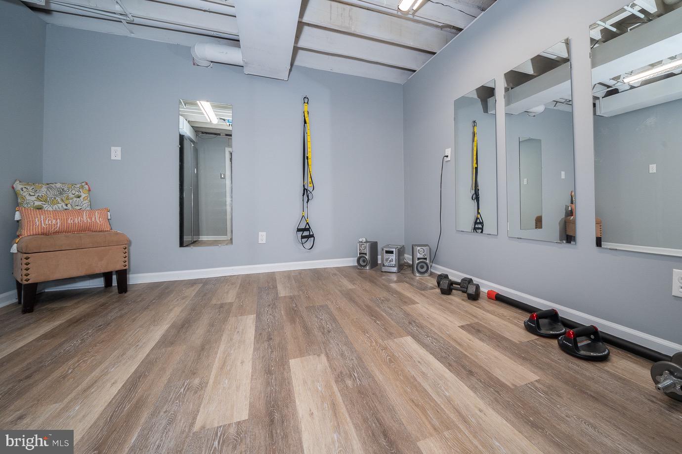 RADNOR CHASE - Residential