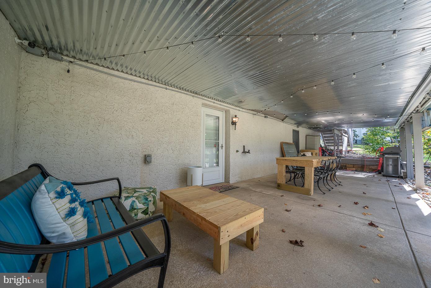 RADNOR CHASE - Residential