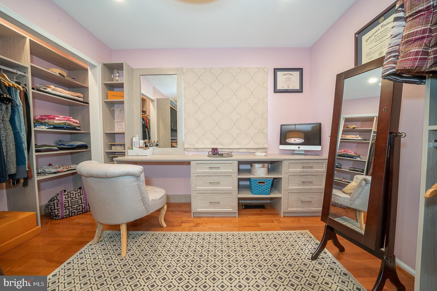 RADNOR CHASE - Residential