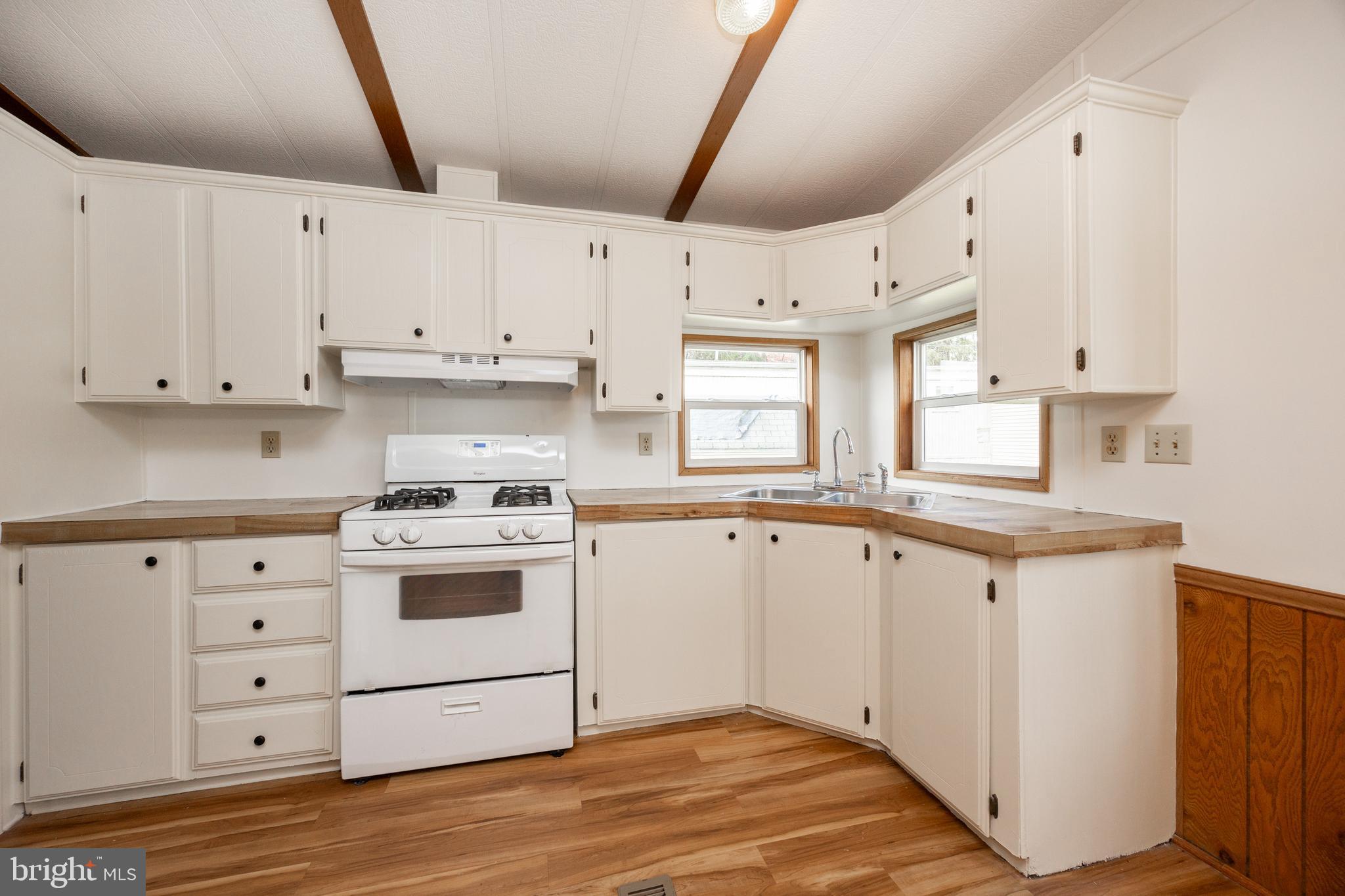 COVENTRY TERR MHP - Residential