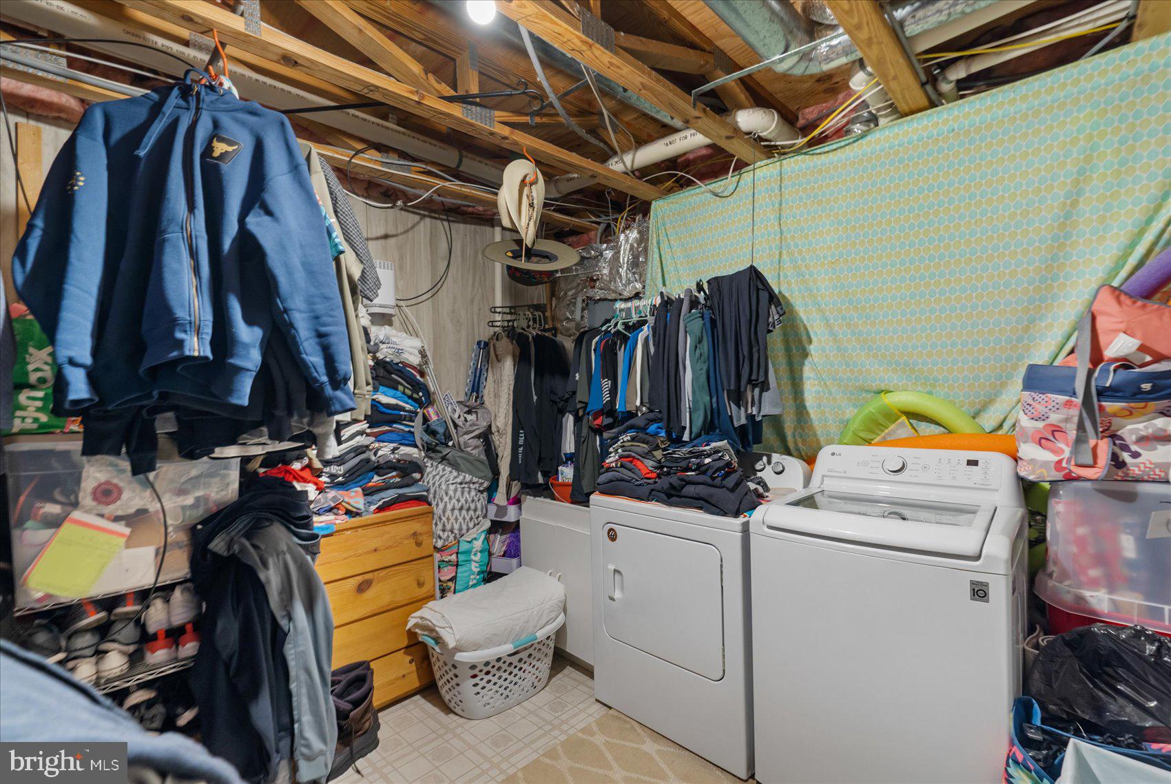 KINGS RANSOM - Residential