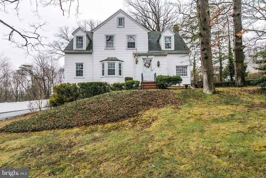 GORGEOUS 5 BR, 2 FULL BATH DETACHED HOME ON 1/2 ACRE! LOVELY, WARM WD FLRS, 2 WORKING FRPLC, LARGE LVG RM, SEP DNG RM, BRIGHT KIT, ELEGANT & CLASSIC FULL BATHS, 2 BRS ON 1ST FLR, MSTR BR, HUGE WALK IN CLOSET & 2 MORE BRS ON 2ND FLR, 2ND FLOOR FAMILY, HUGE ATTIC FOR STORAGE, LARGE BSMT & ATTACHED GARAGE. UPDATES INCLUDE NEW WINDOWS, NEW DRIVEWAY, NEW WATER HEATER & NEW EXTERIOR PAINT! SEE TODAY!!!!