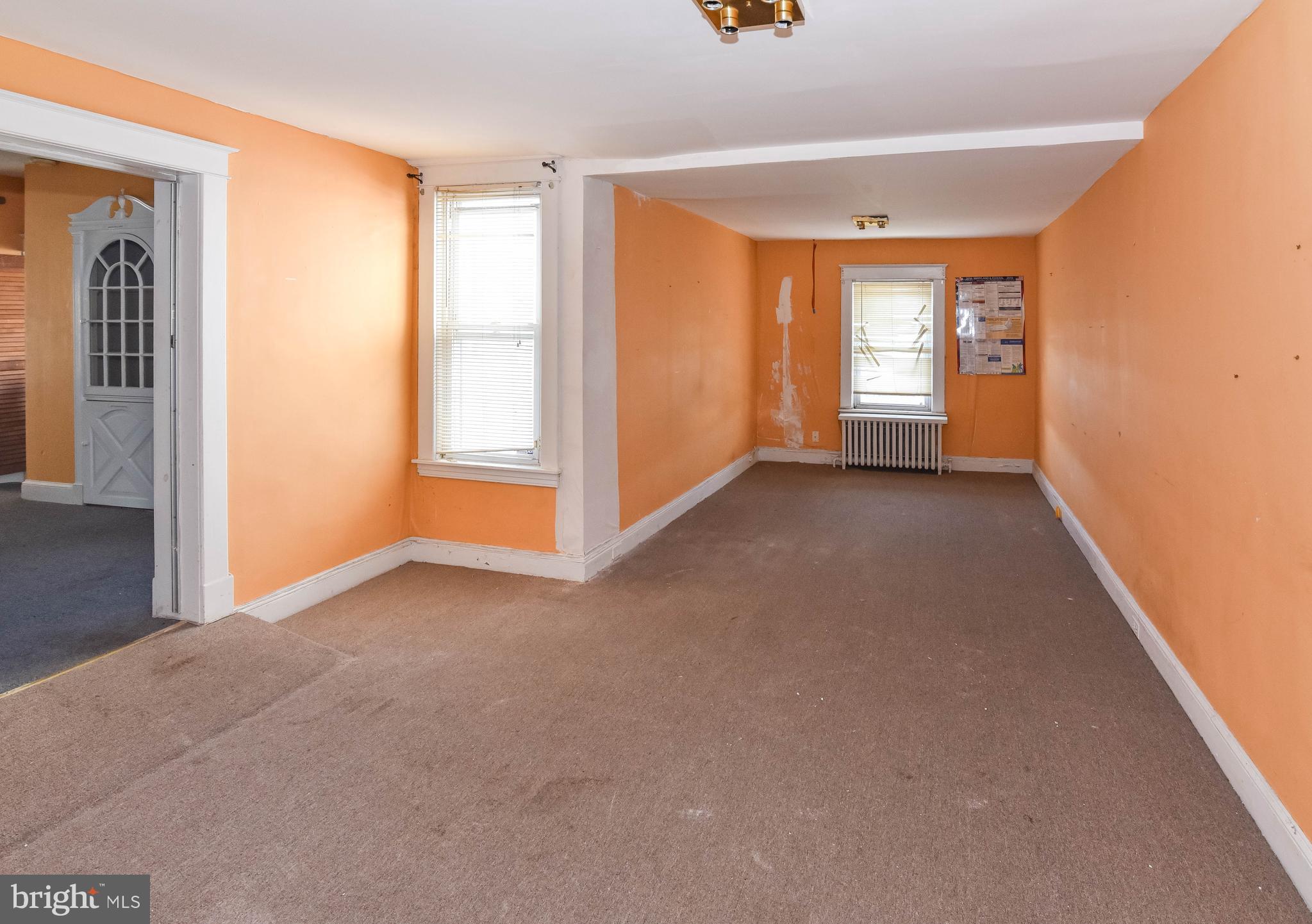 BROADWAY EAST - Residential